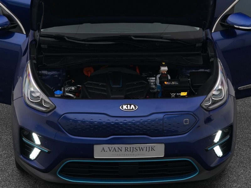 Kia e-Niro ComfortLine 39 kWh | CAMERA | ADAPTIVE | KEYLESS — photo 32