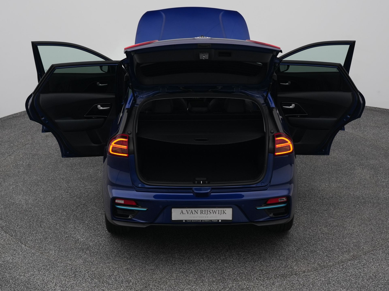 Kia e-Niro ComfortLine 39 kWh | CAMERA | ADAPTIVE | KEYLESS — photo 30