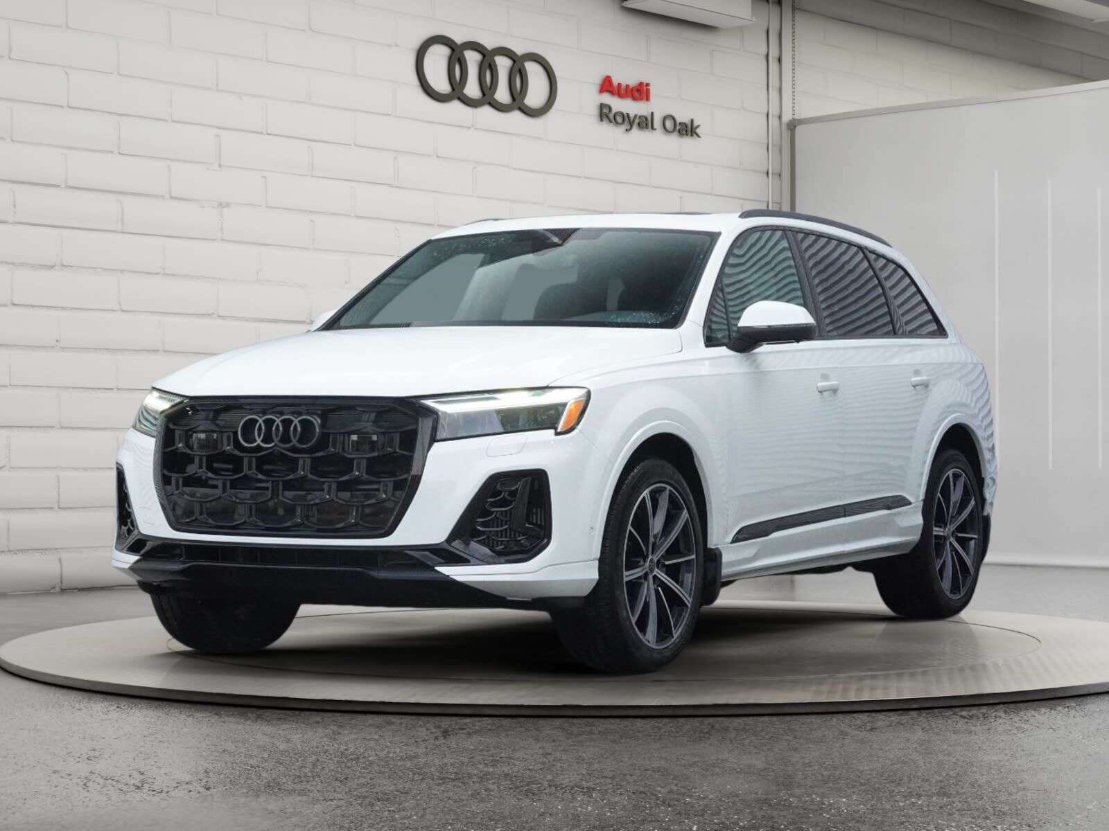 2025 Audi Q7 Progressiv | Clean CarFax | One Owner | Locally Dr