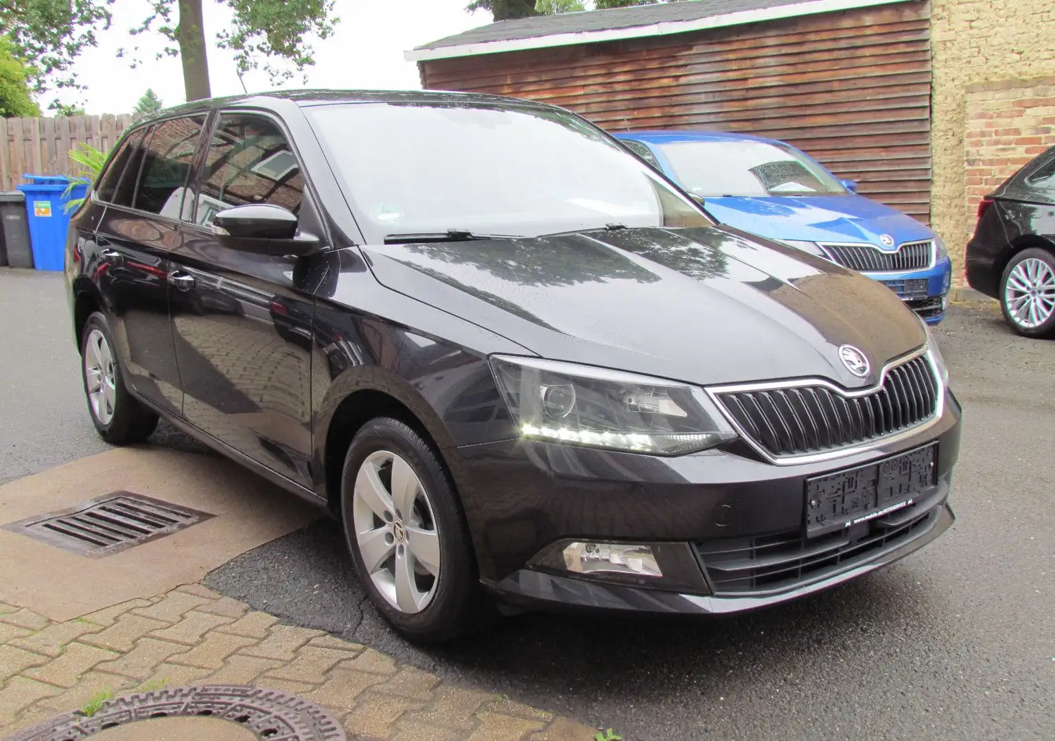 Skoda Fabia 1.2l TSI 66kW **Style Combi** Schwarz - 1