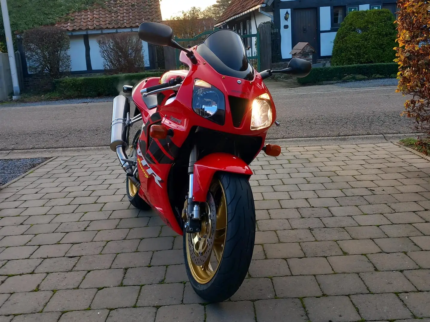Honda VTR 1000 Sp1 Rot - 2