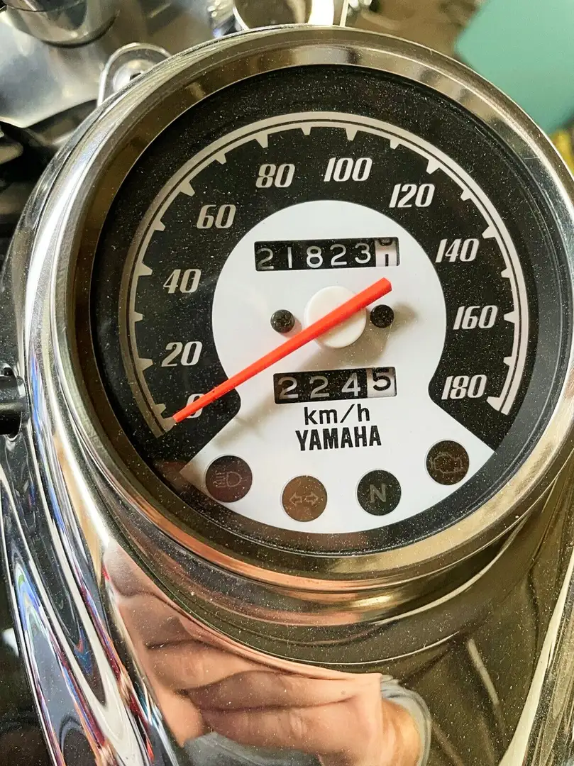 Yamaha XVS 650 Bobber Schwarz - 2