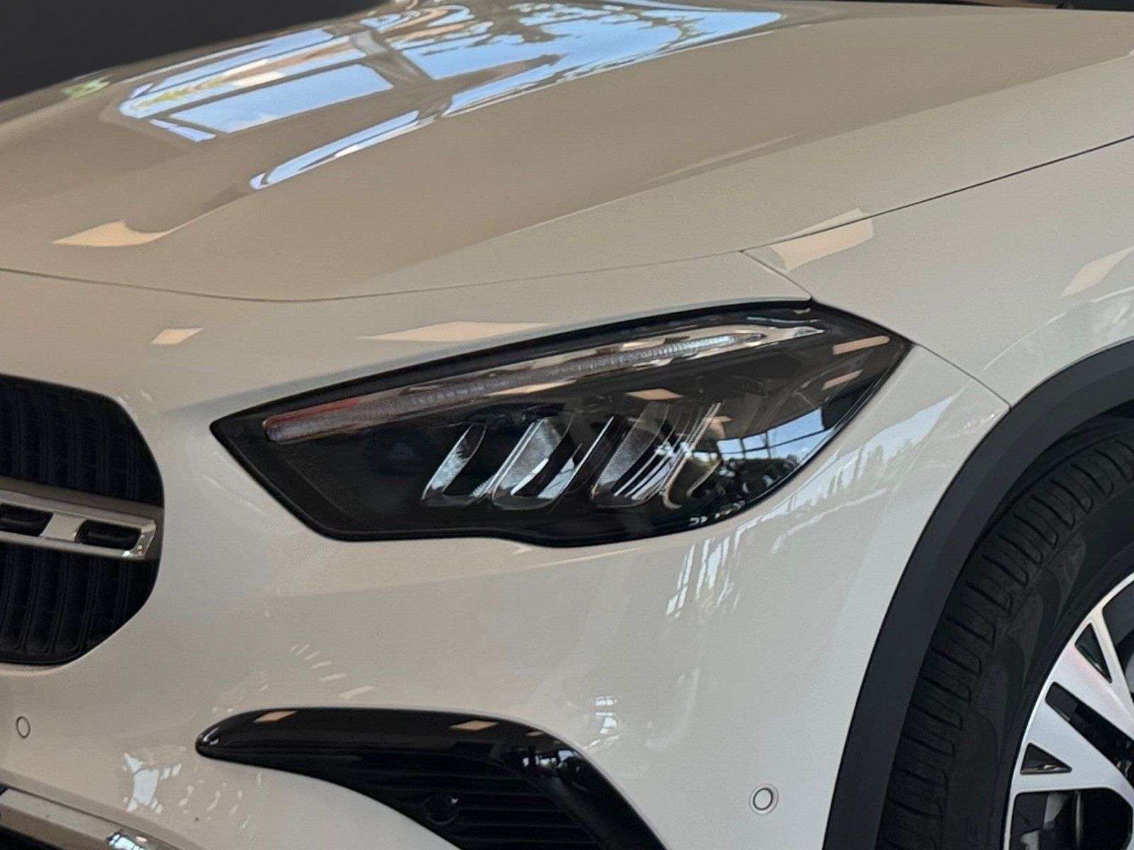 Mercedes-Benz GLA 180