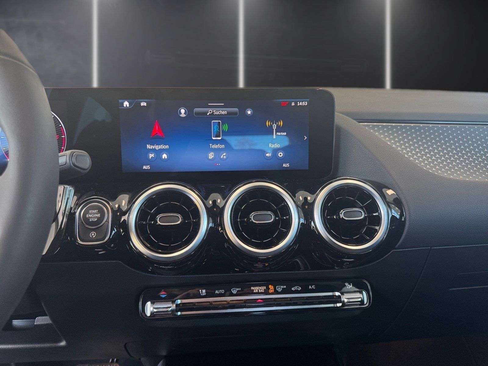 Mercedes-Benz GLA 180