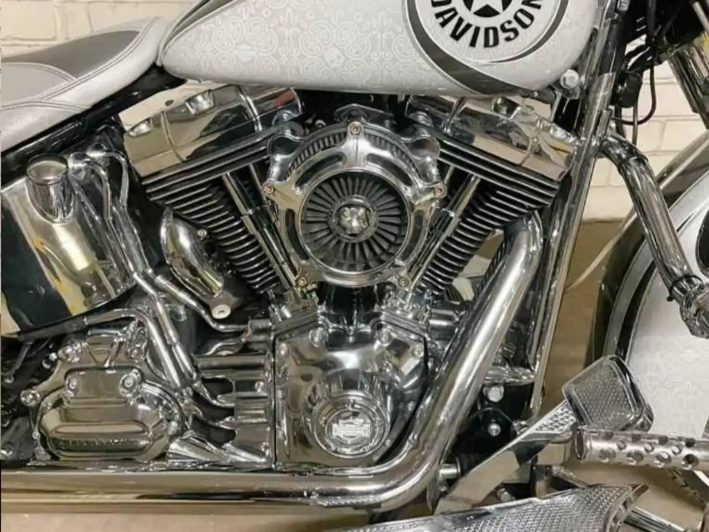 Harley-Davidson Deluxe Silber - 2
