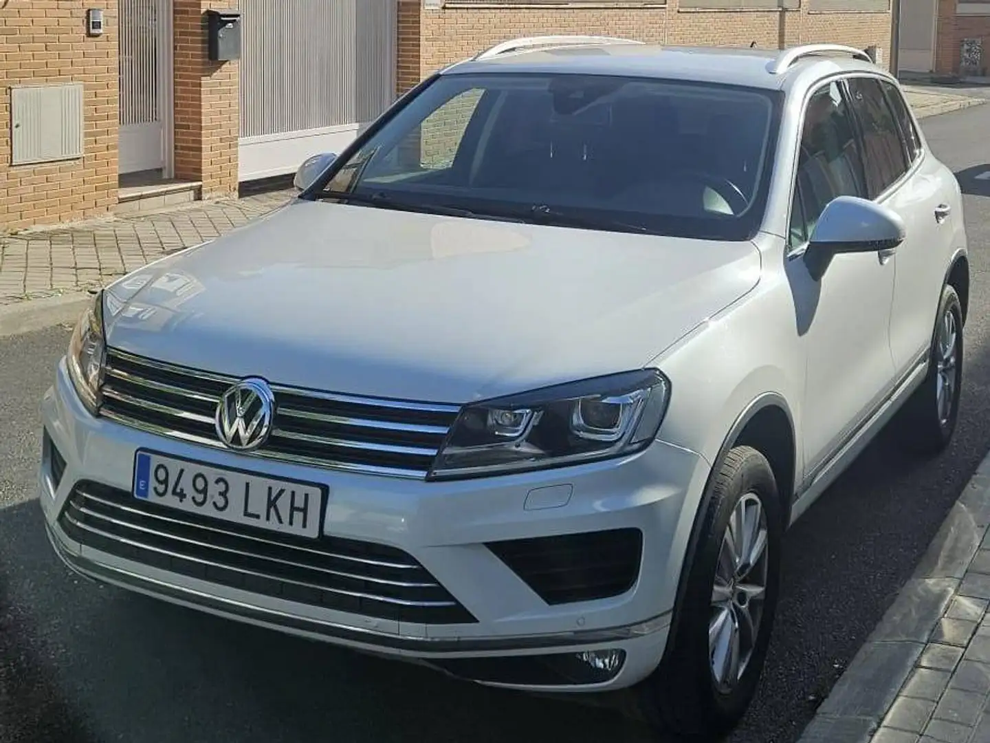 Volkswagen Touareg Touareg 3.0TDI V6 BMT R-Line 193kW Tiptronic R-Line Blanco - 1