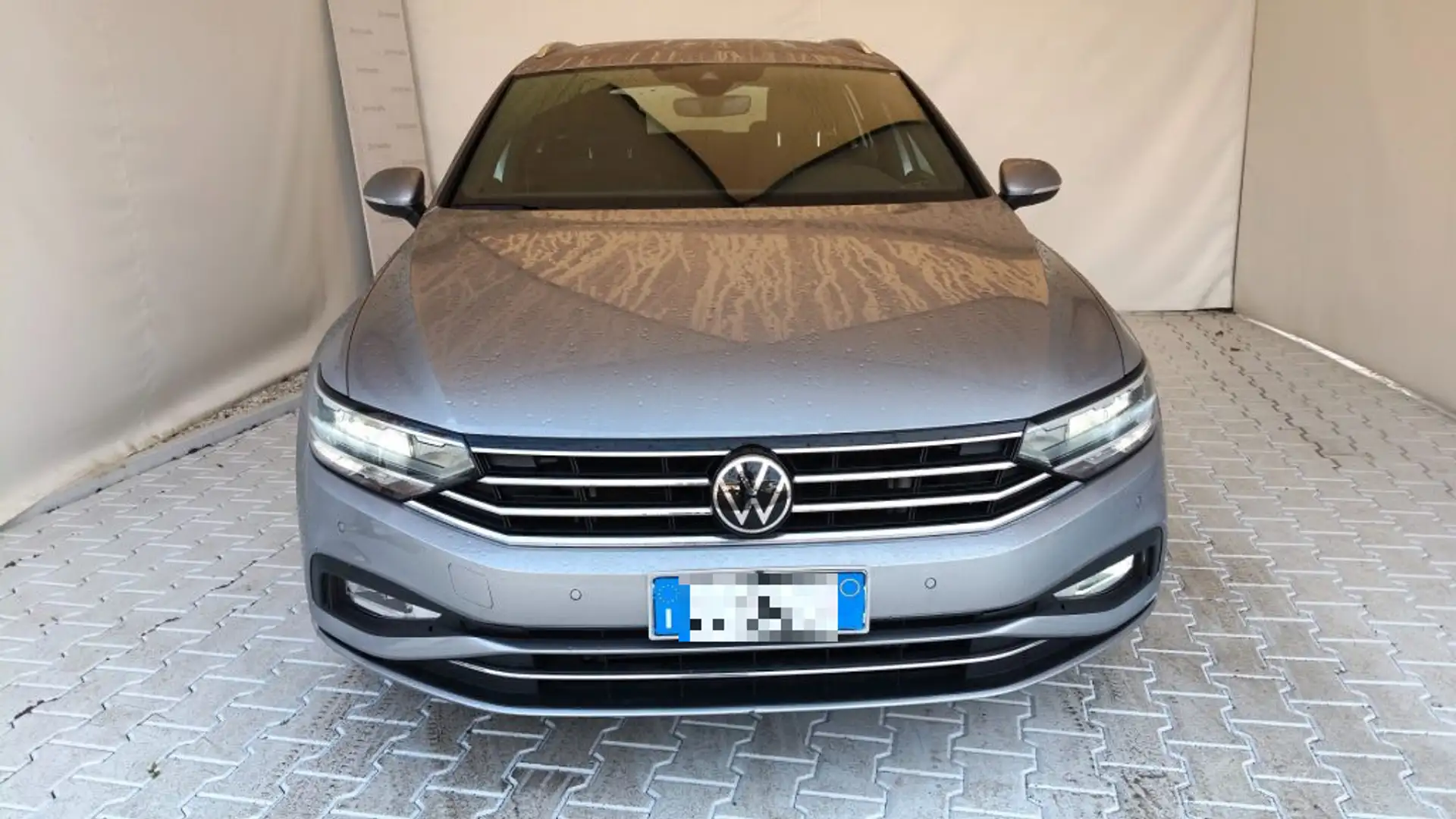 Volkswagen Passat Variant 2.0 TDI SCR EVO DSG Business Gris - 2