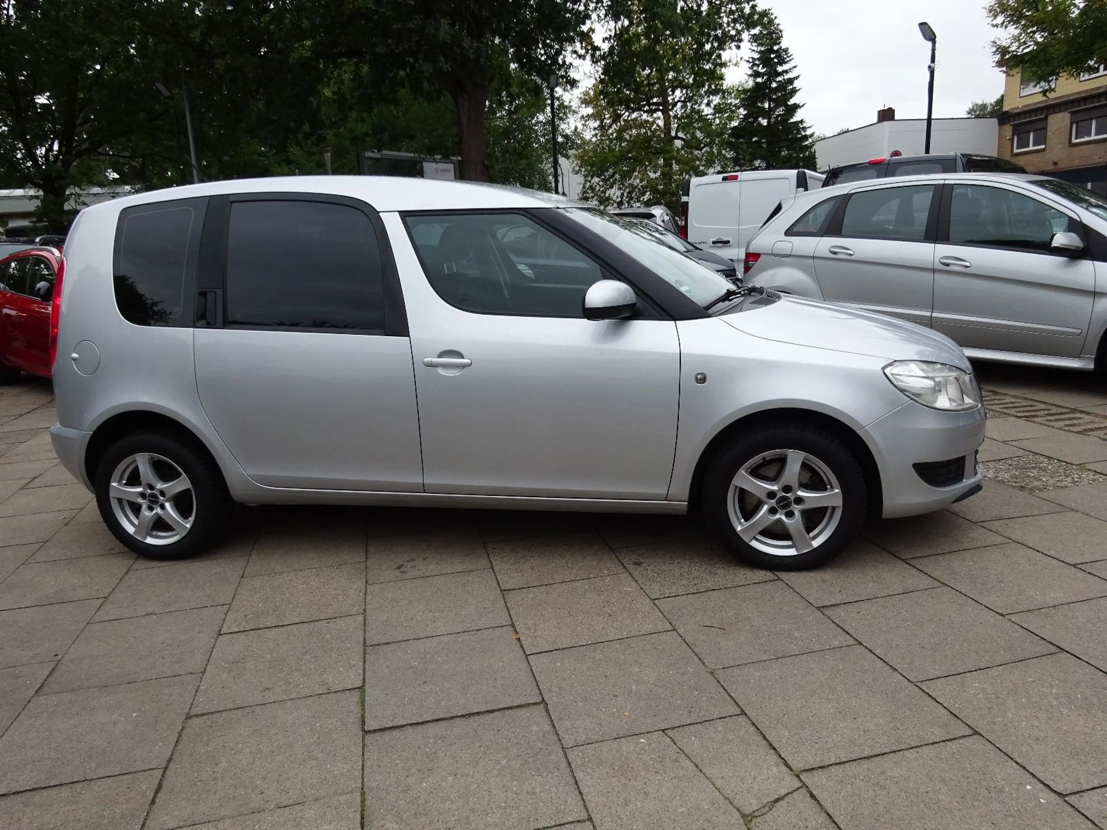Skoda Roomster Ambition / 2-Hand / Klimaautomatic / PD — photo 4