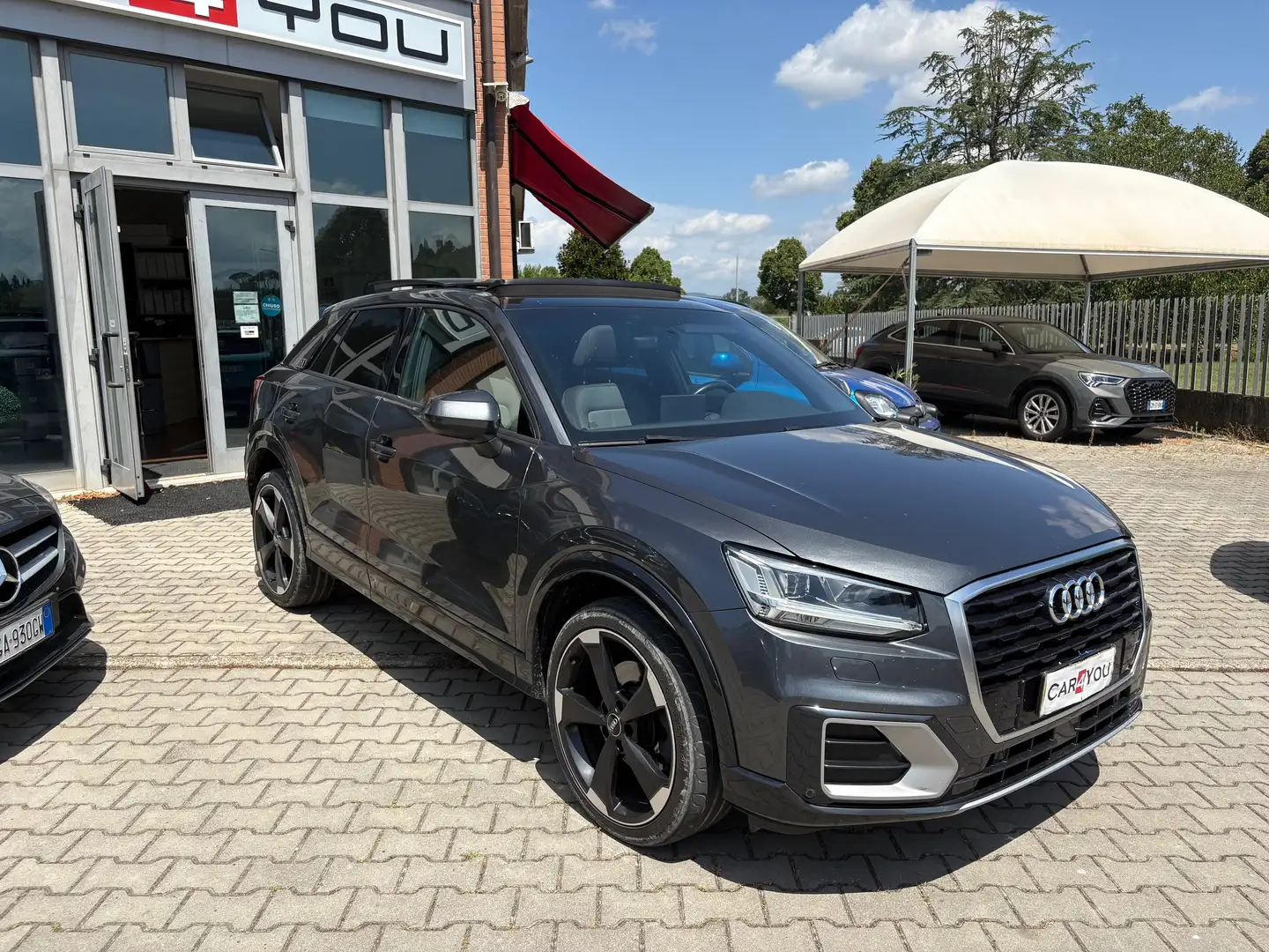 Audi Q2 Q2 1.6 tdi Sport S-LINE TETTO PANORAMA Grigio - 2