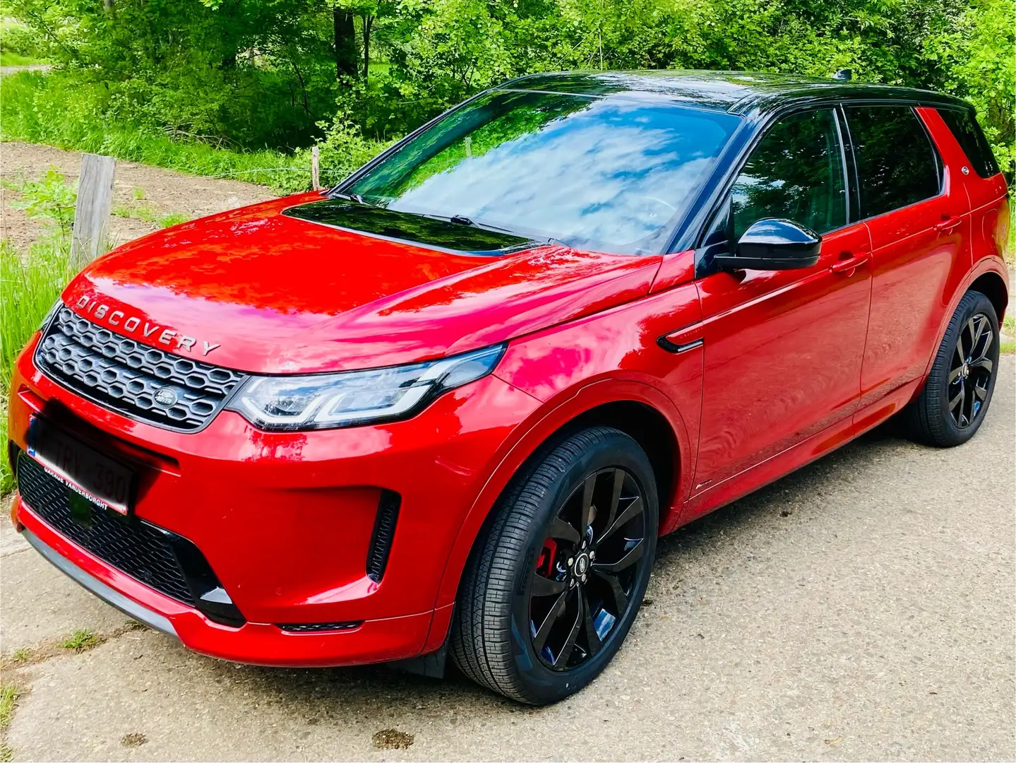 Land Rover Discovery Sport P300e R-Dynamic S - 2