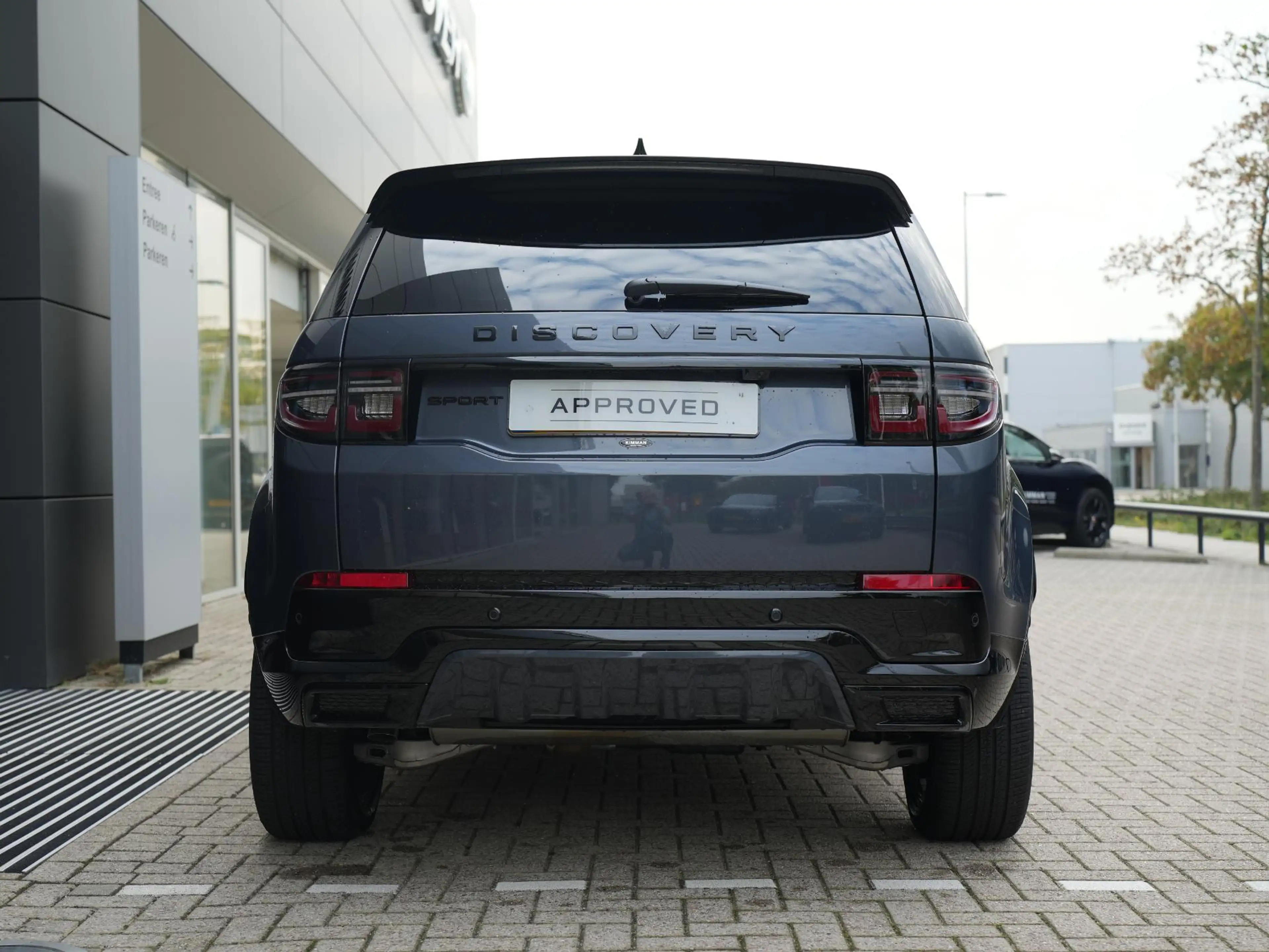 Land Rover Discovery Sport P270e PHEV Dynamic SE | Cold Climate | Black Pack — photo 7