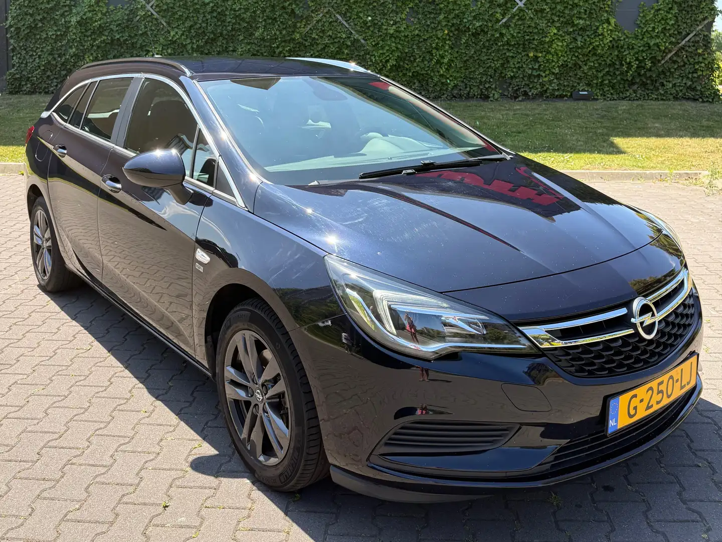 Opel Astra Astra 1.0 T. 120 Jaar Edition Blauw - 1