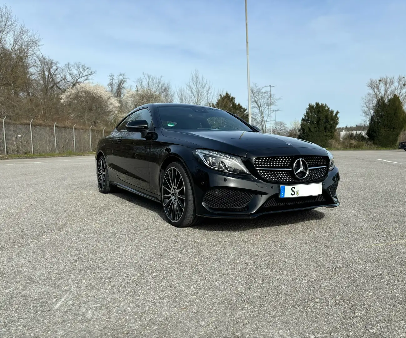 Mercedes-Benz C 300 Coupe 9G-TRONIC AMG Line - 1