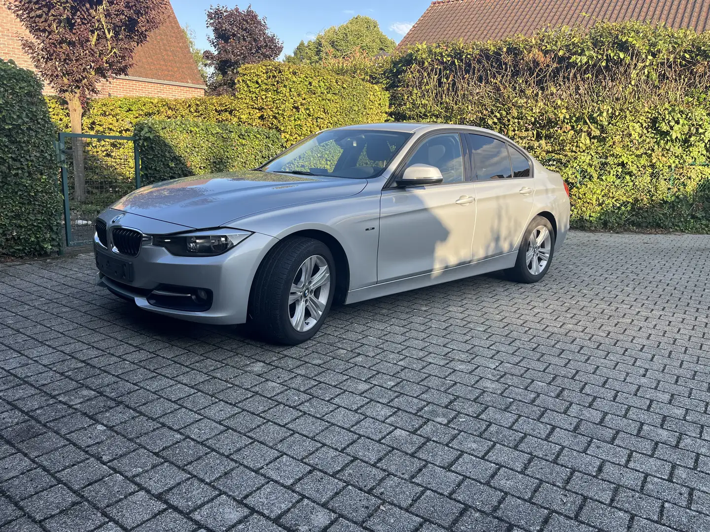 BMW 318 318d GT Sport Line - 1