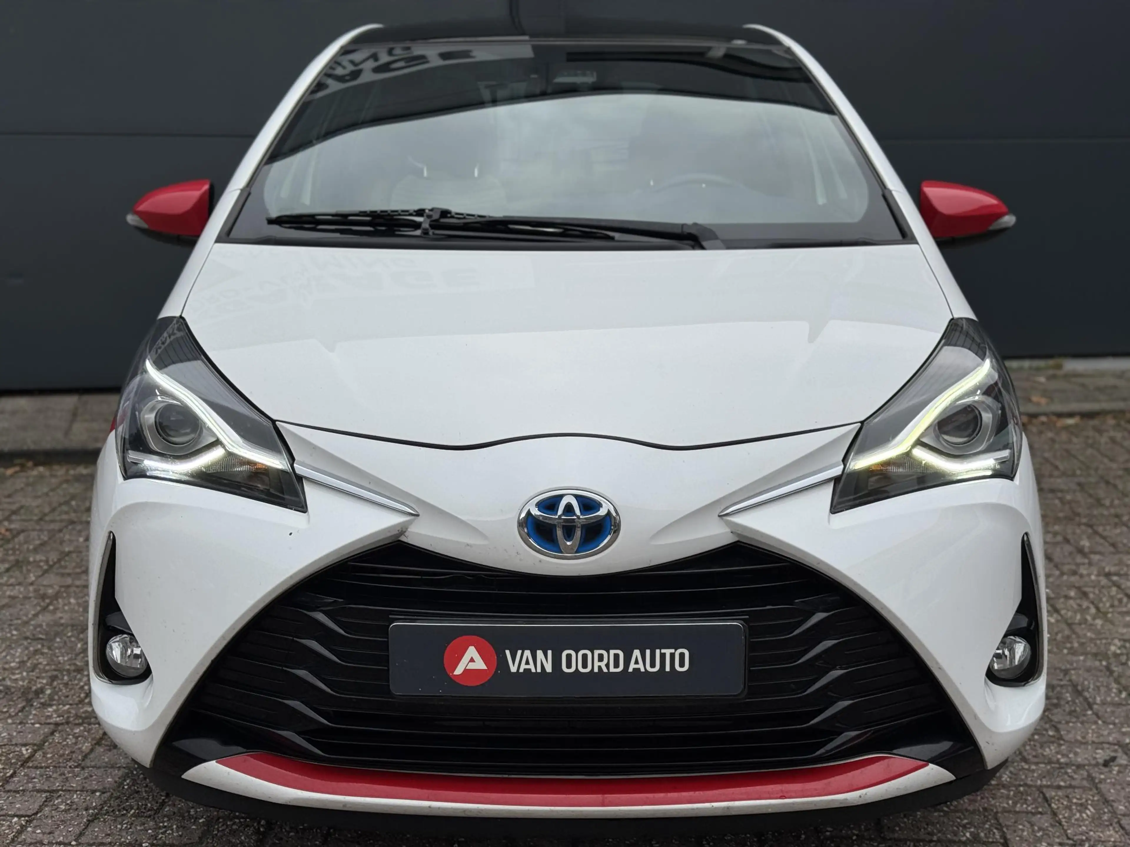 Toyota Yaris 1.5 Hybrid Executive / NL Auto / Camera — photo 11