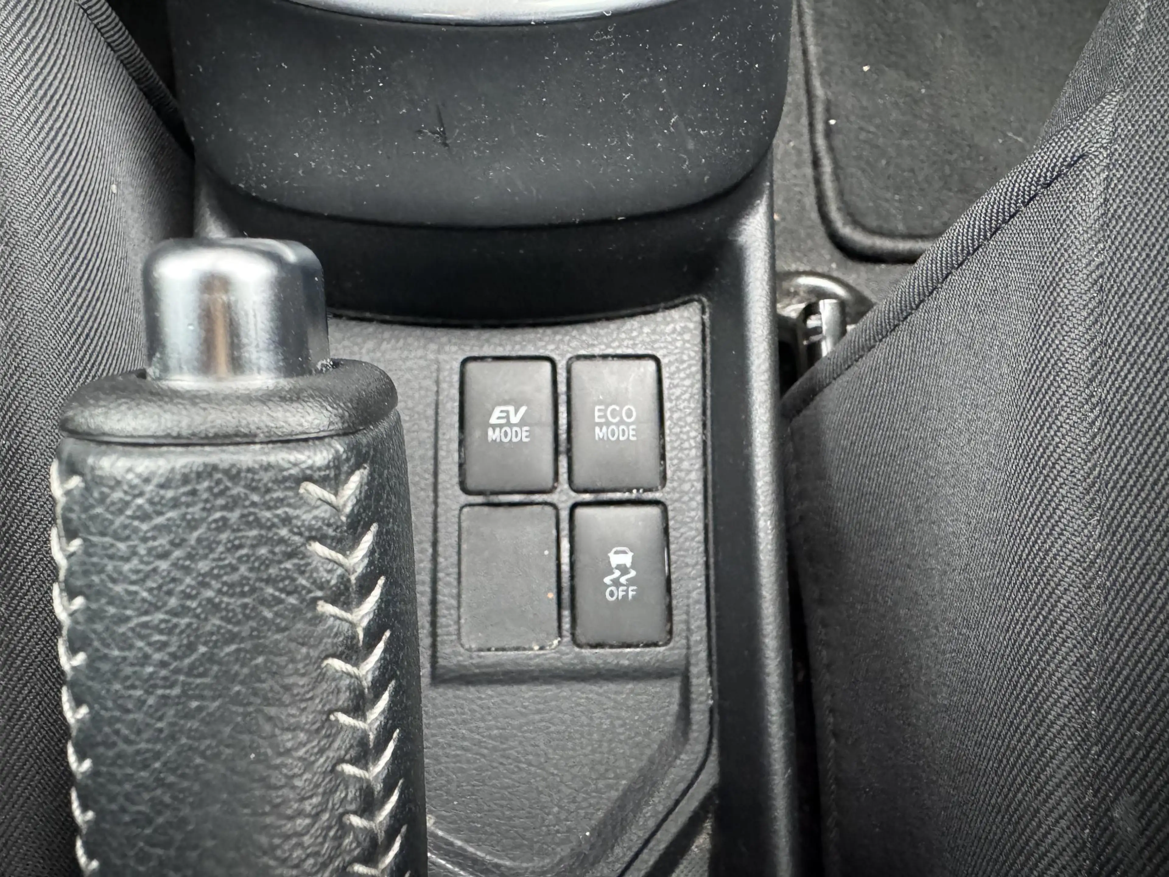 Toyota Yaris 1.5 Hybrid Executive / NL Auto / Camera — photo 27