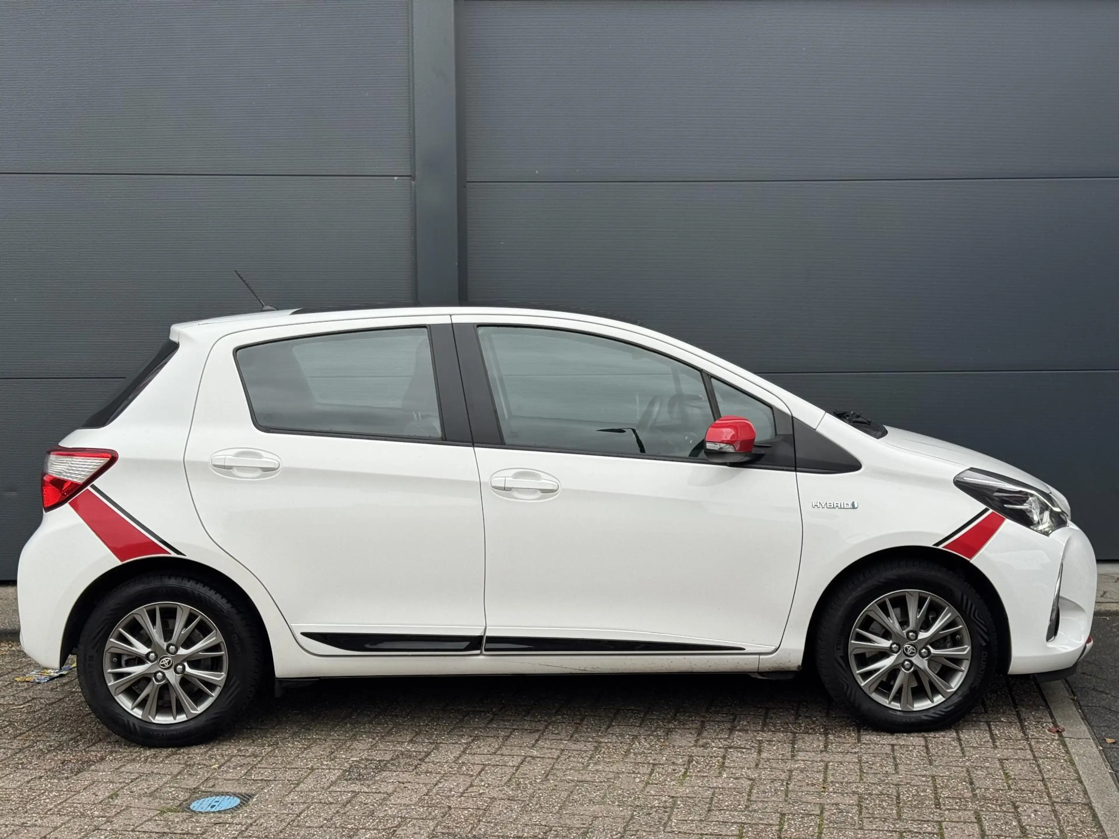 Toyota Yaris 1.5 Hybrid Executive / NL Auto / Camera — photo 5