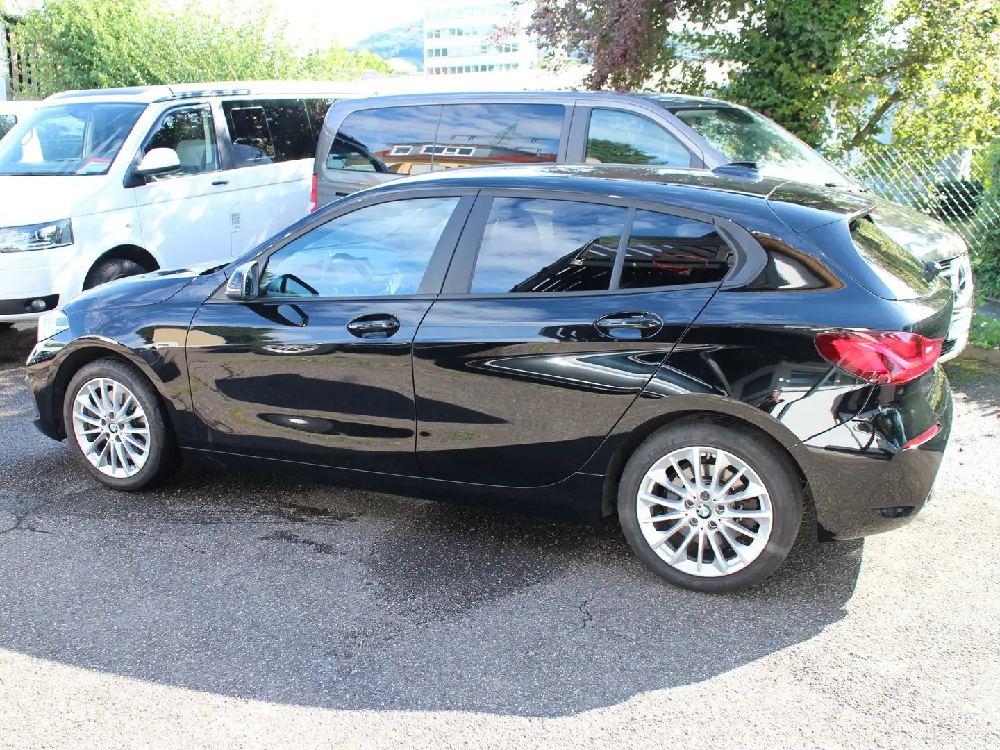 BMW 120 120i Limo/Aut/Lifecockpit/Navip/LED/PDC/DAB/17" Noir - 2