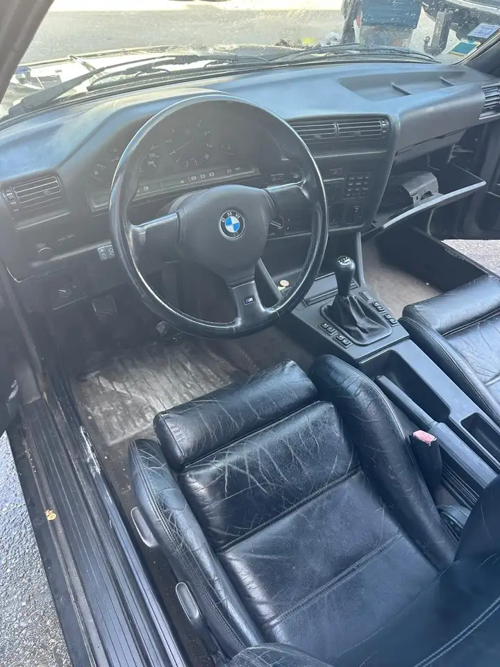 BMW 325i WorldLine, foto 5
