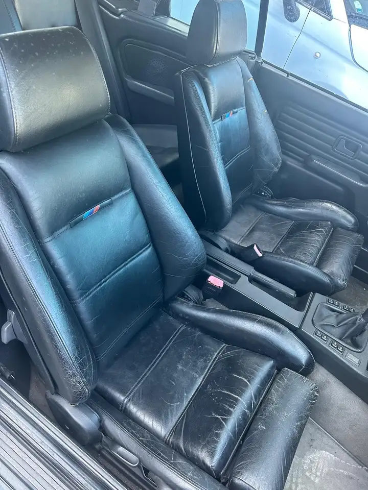 BMW 325i WorldLine, foto 8