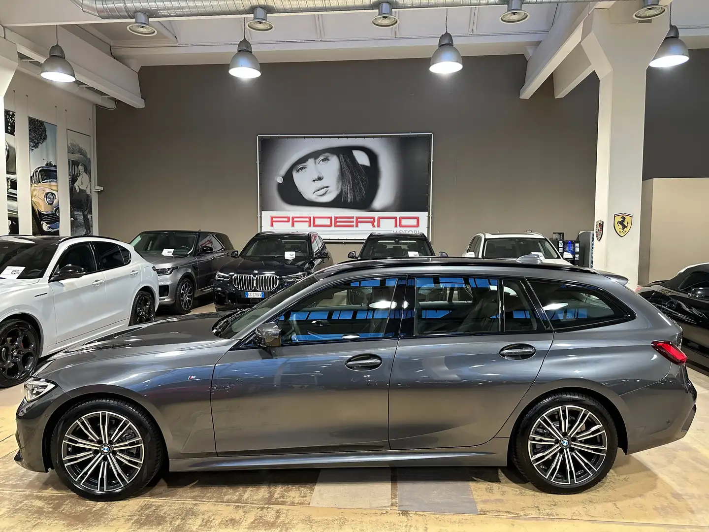 BMW 320 d Touring 48V xdrive Msport-18"-Camera360-Sosp-IVA Gris - 2