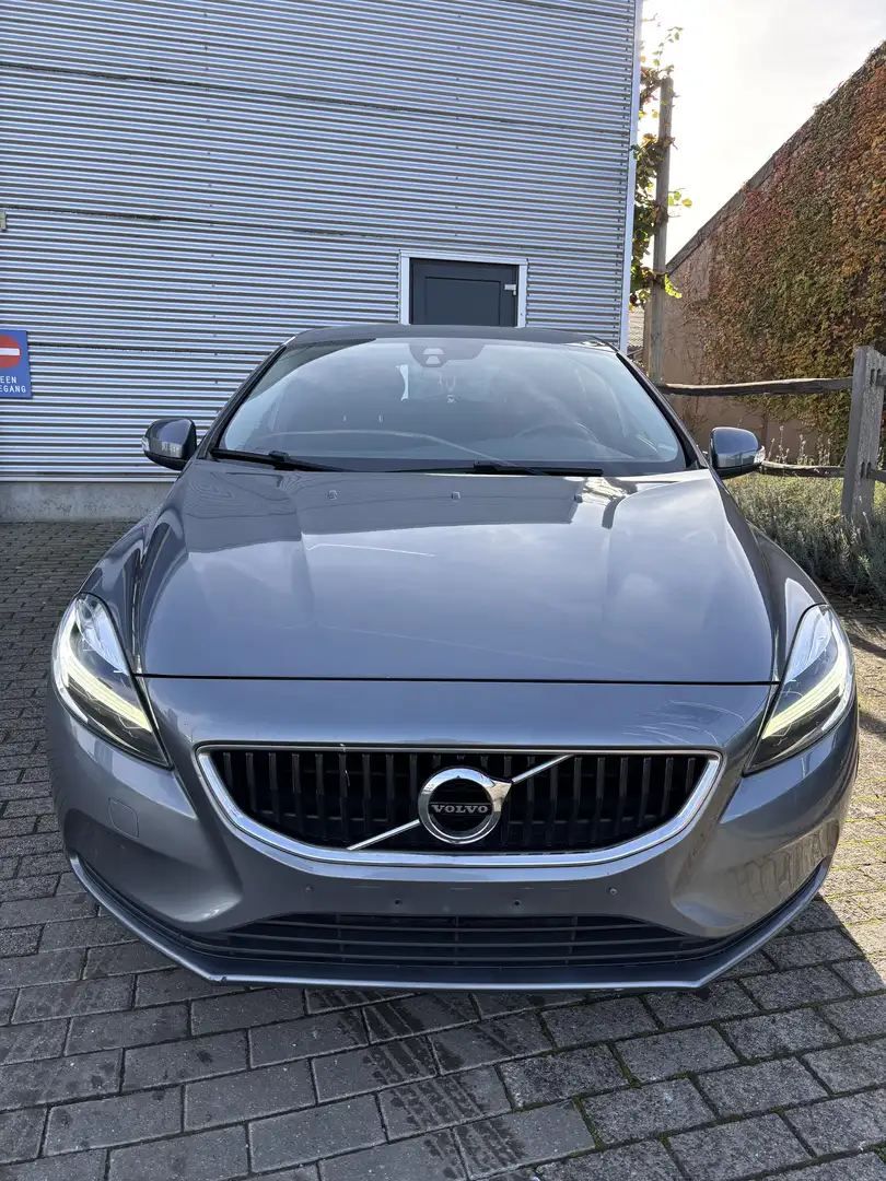 Volvo V40 2.0 D2 EURO6 Grijs - 2