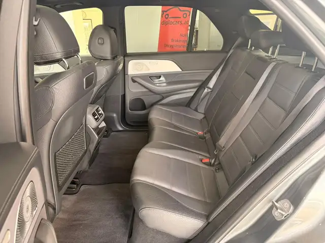 Mercedes-Benz Gle view 14
