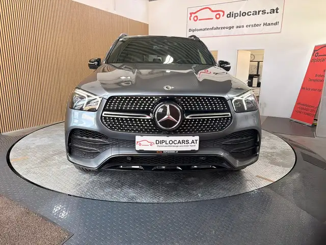 Mercedes-Benz Gle view 2