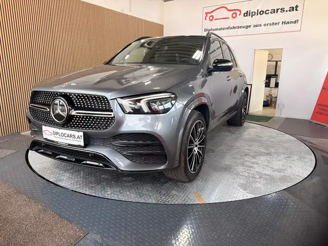 Mercedes-Benz Gle view 3