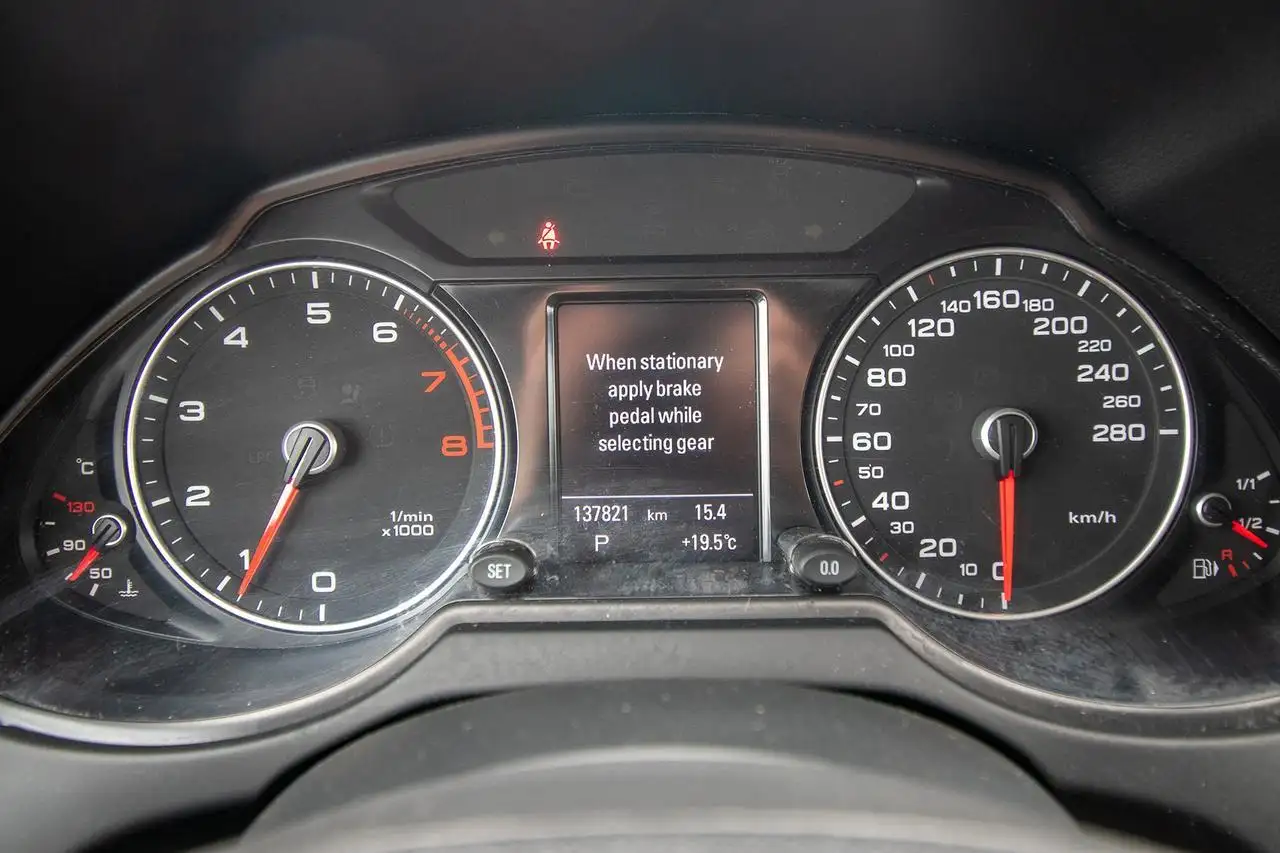 Audi Q5 снимка Audi Q5