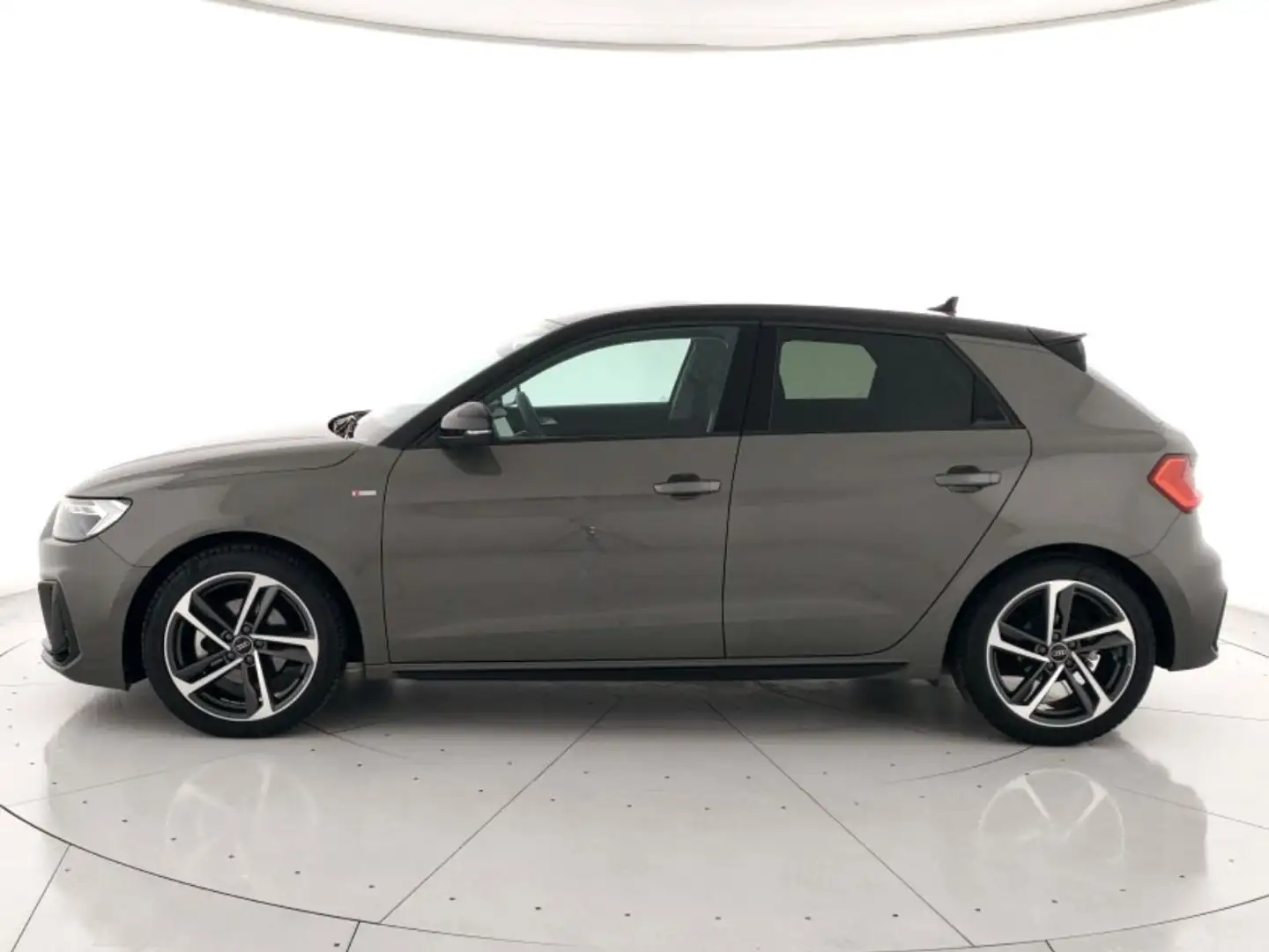Audi A1 SPB 30TFSI S-Line Identity Black 116cv Grigio - 2