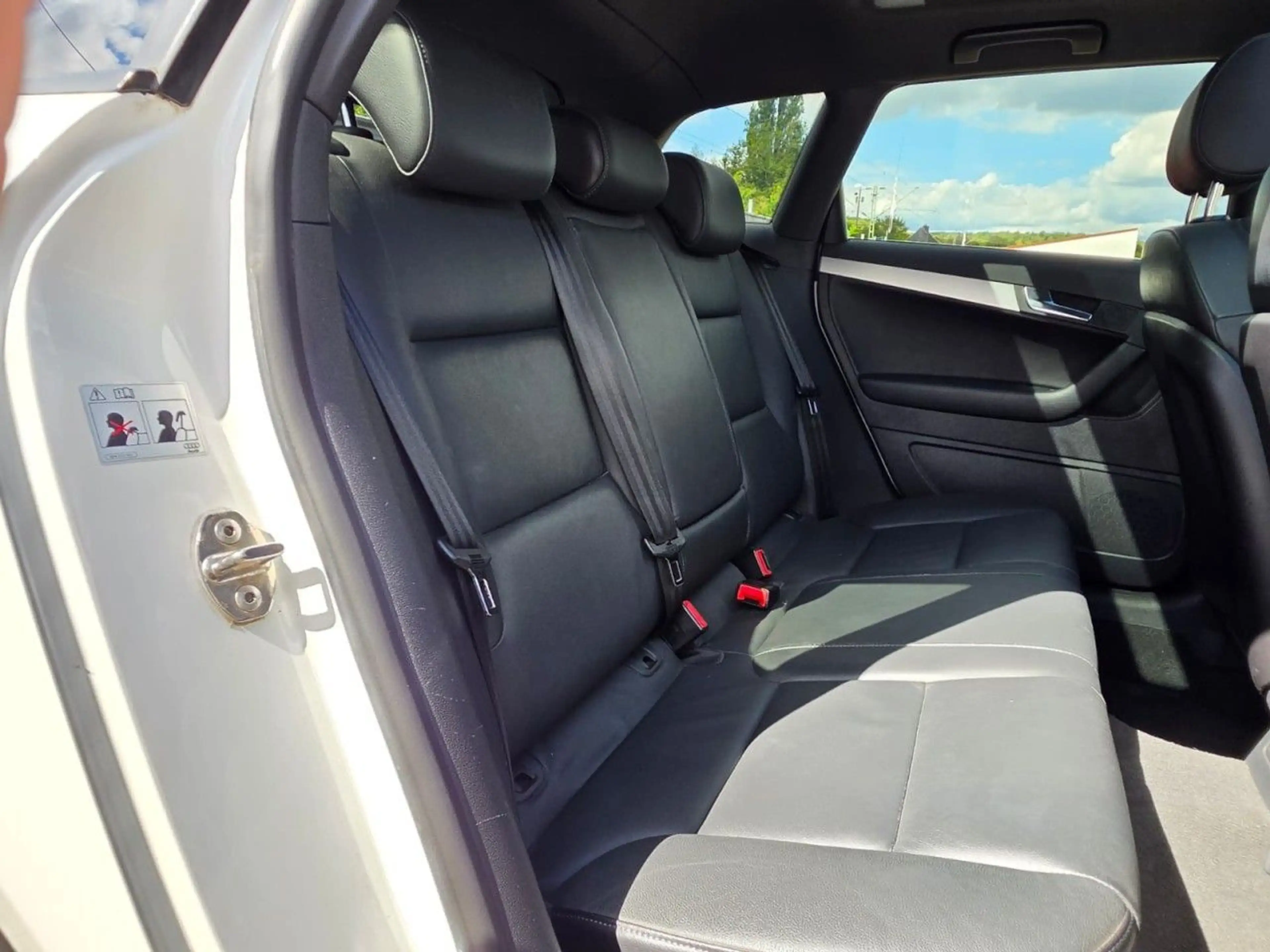 Audi A3 2.0 TFSI S-line Sportpaket plus quattro LEDER — photo 12