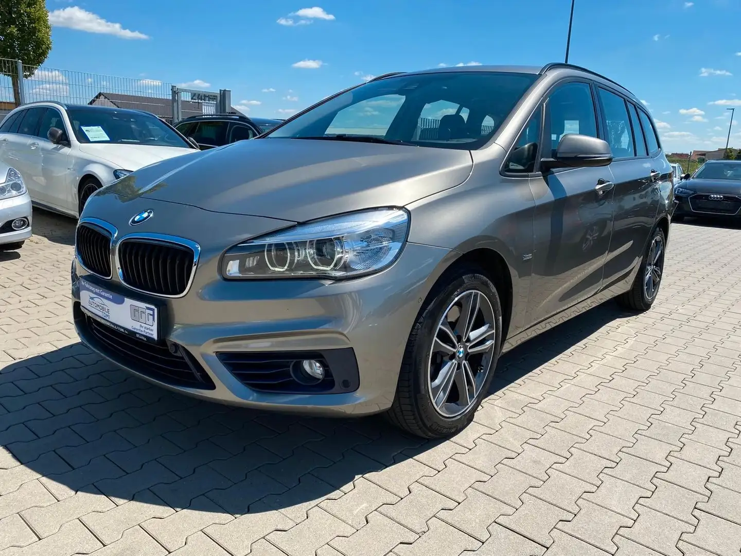 BMW 220 Gran Tourer 220 d Sport Line/VOLLAUSTATTUNG Grau - 1
