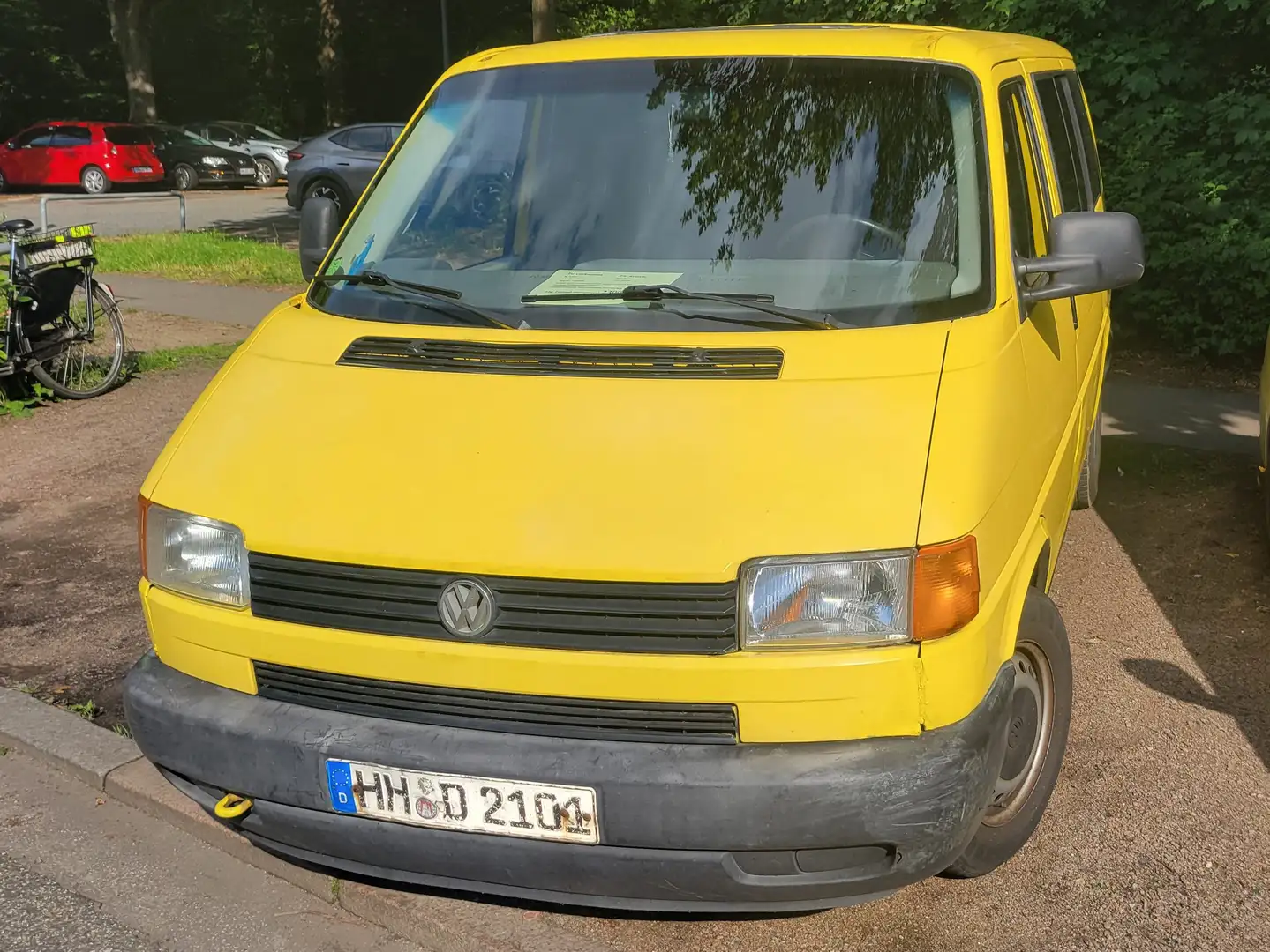 Volkswagen T4 Kombi Yellow - 1