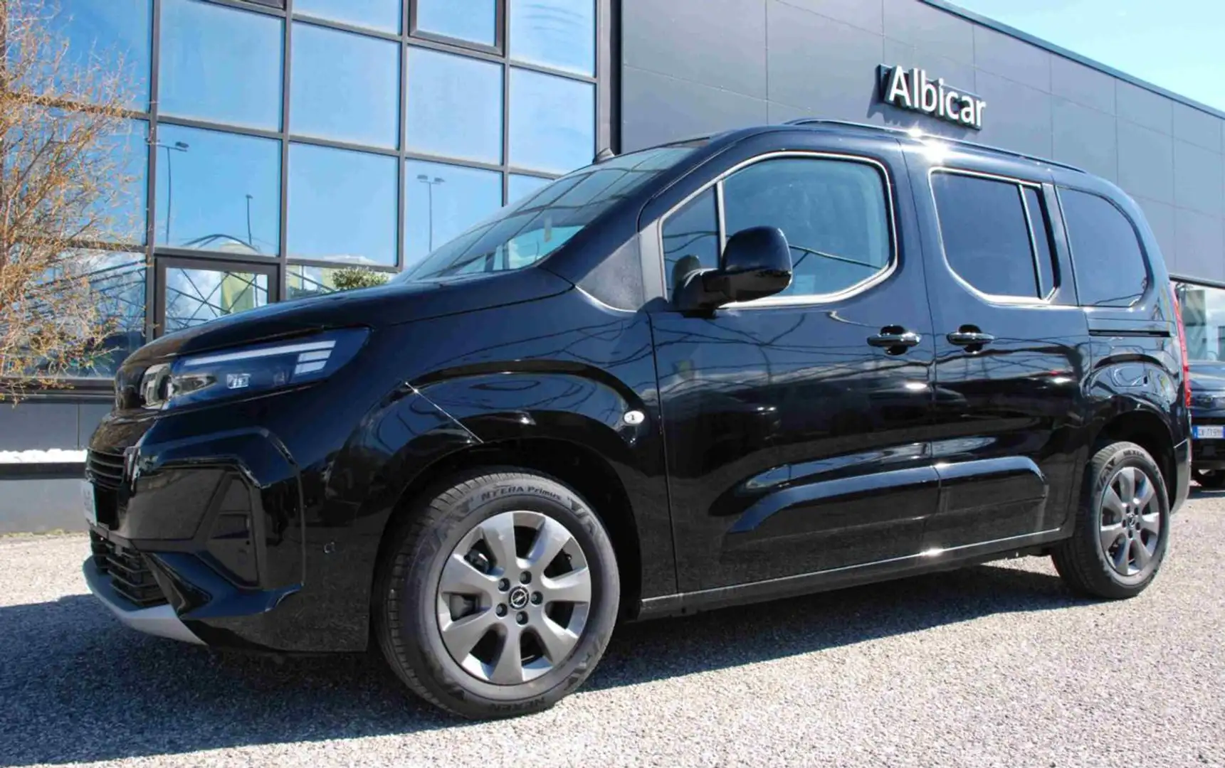 Opel Combo Life 1.5D 130 CV S&S AT8 Edition Plus L1  N1 Fekete - 2