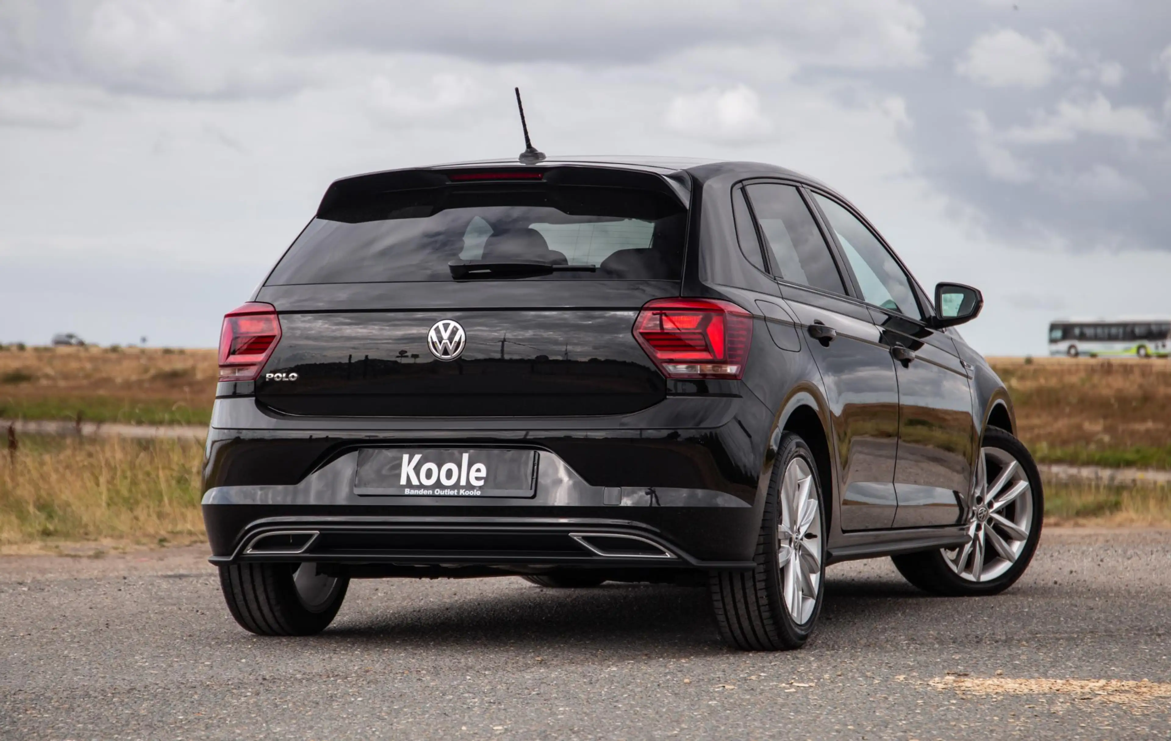 Volkswagen Polo 1.0 TSI Highline R-LINE / CARPLAY / NAVI / ZWART / — photo 9