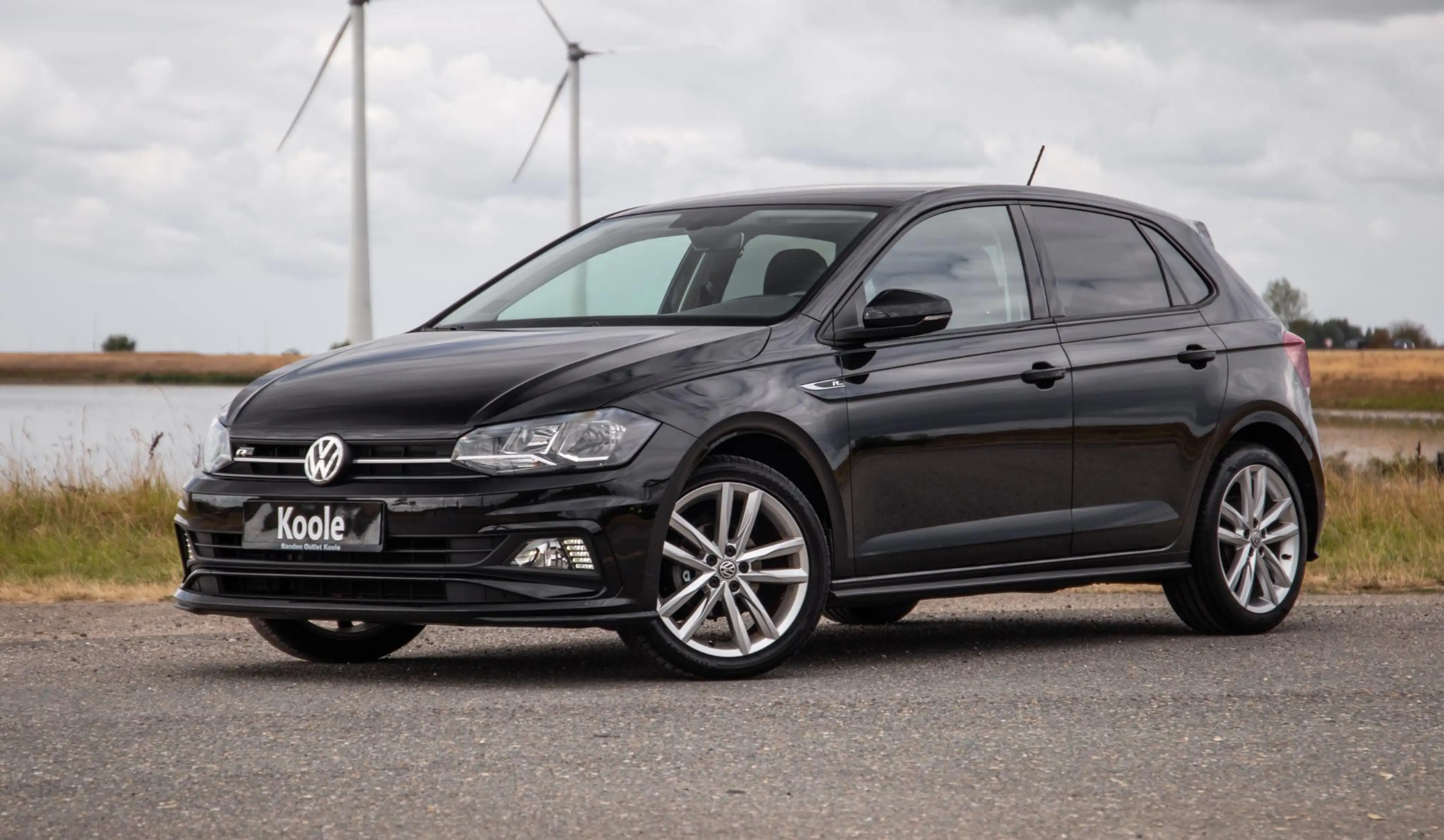 Volkswagen Polo 1.0 TSI Highline R-LINE / CARPLAY / NAVI / ZWART /
