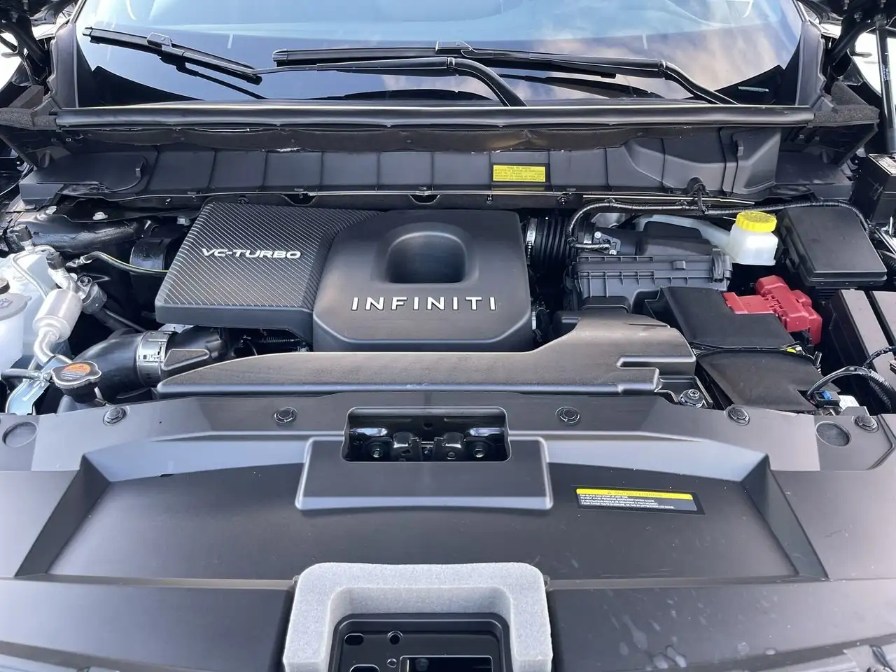 Infiniti QX60 снимка Infiniti QX60