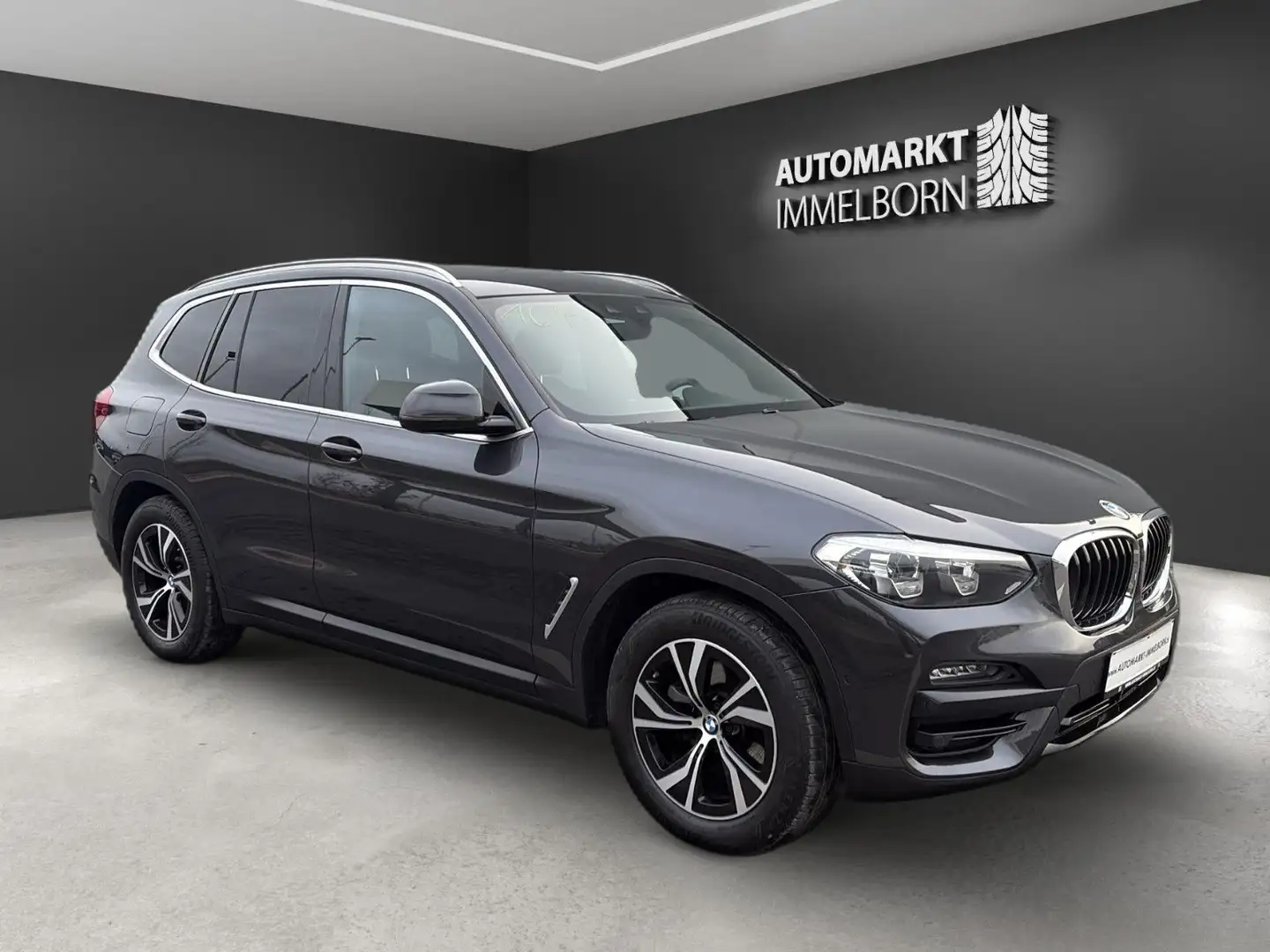 BMW X3 xDrive 20 d Kamera*LiveCP*LED*Leder*DAB*Navi* Grijs - 1