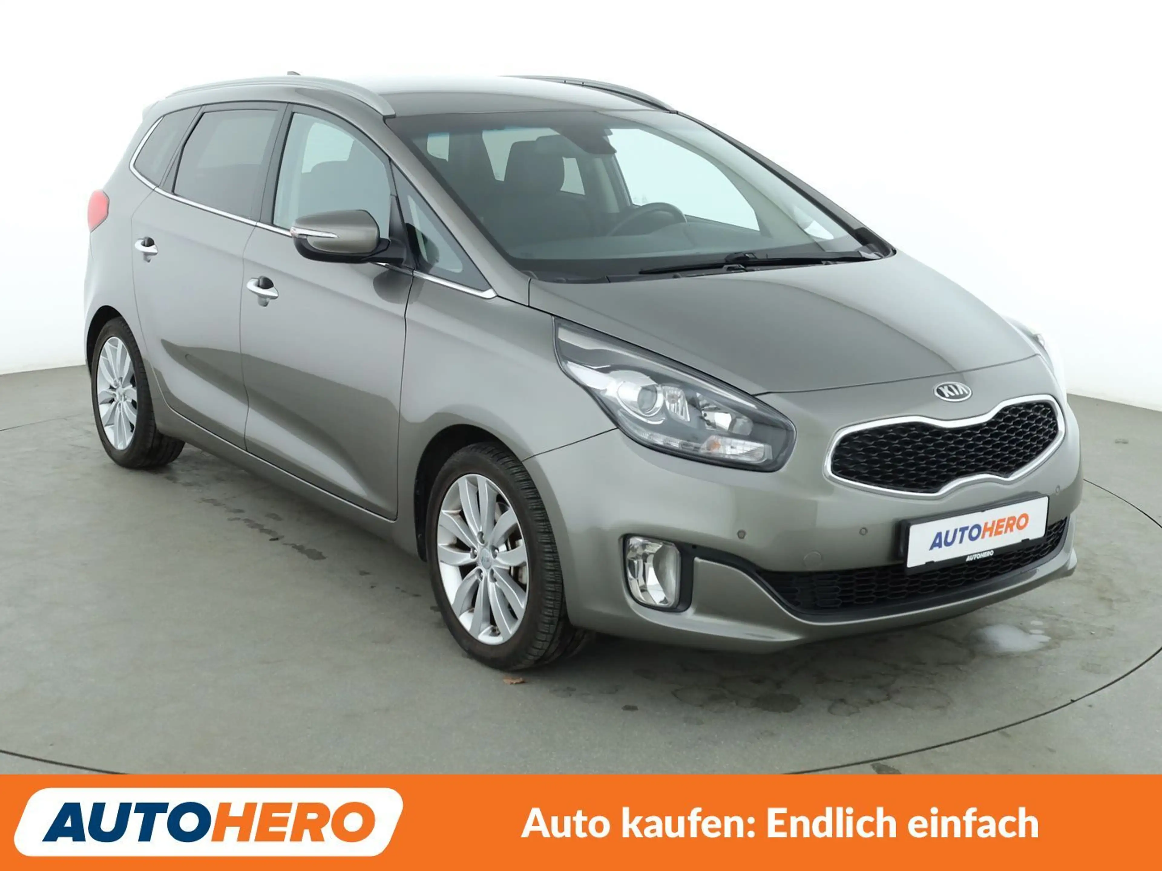 Kia Carens 1.6 GDI UEFA Euro 2016*NAVI*TEMPO*CAM*PDC* — photo 8