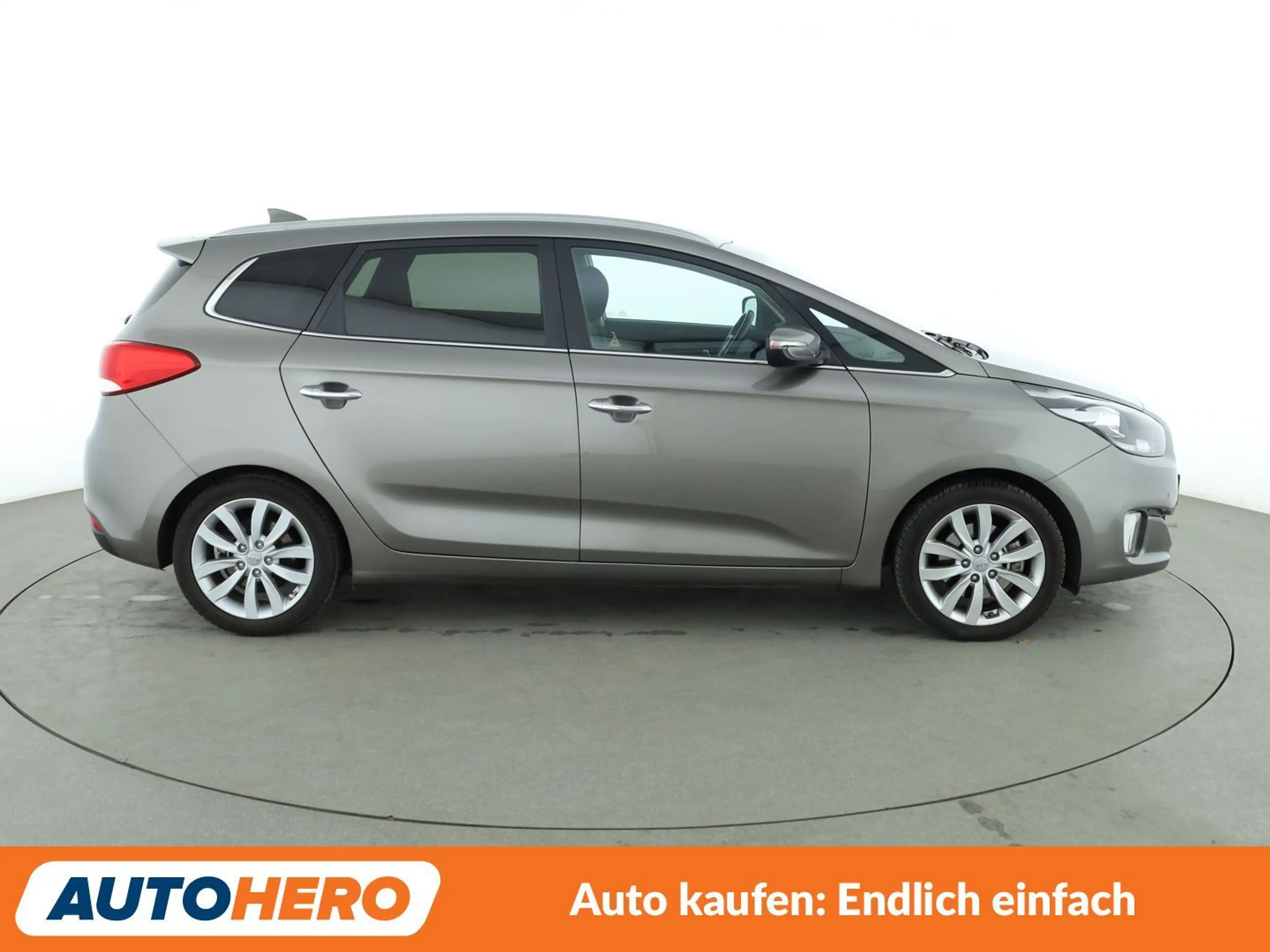 Kia Carens 1.6 GDI UEFA Euro 2016*NAVI*TEMPO*CAM*PDC* — photo 7