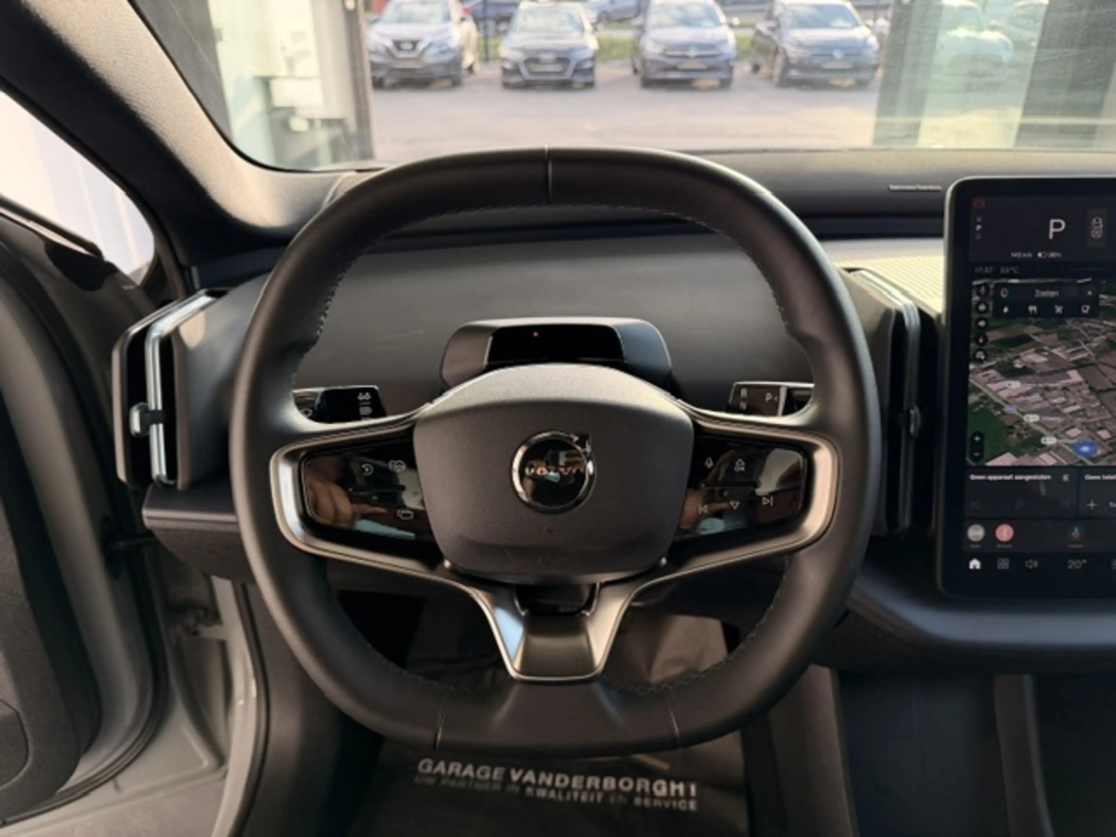 Volvo EX30 PLUS EXTENDED RANGE +TAL VAN OPTIES — photo 11