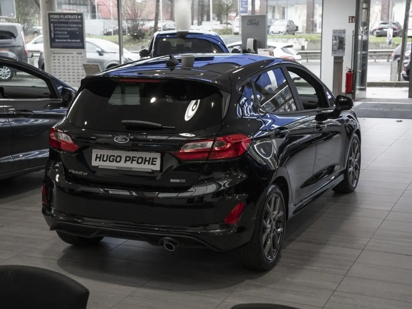 Ford Fiesta ST-Line  1.Hand. Kamera. B+O Soundsystem. Winter-P Černá - 2