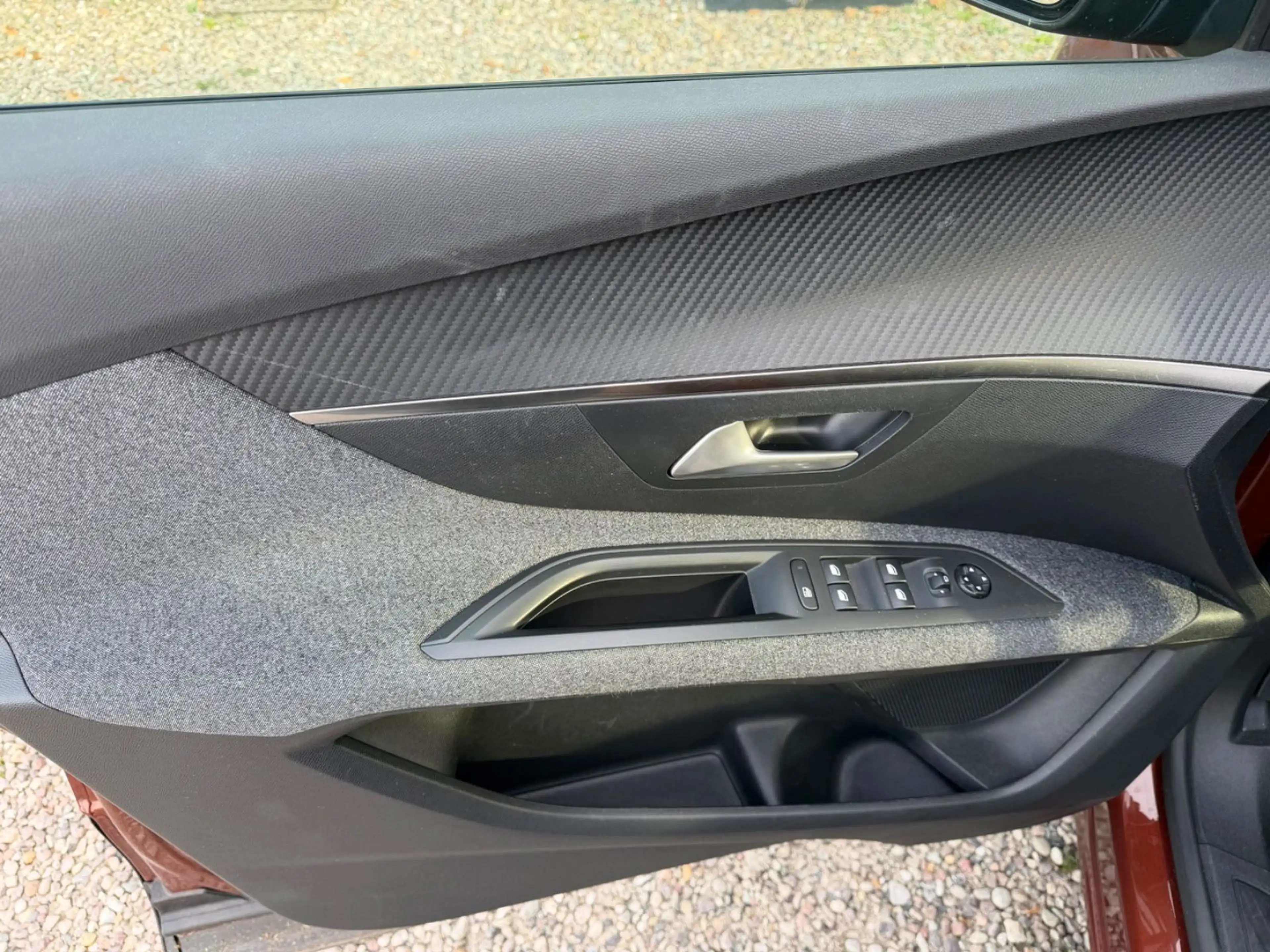 Peugeot 3008 Active — photo 8