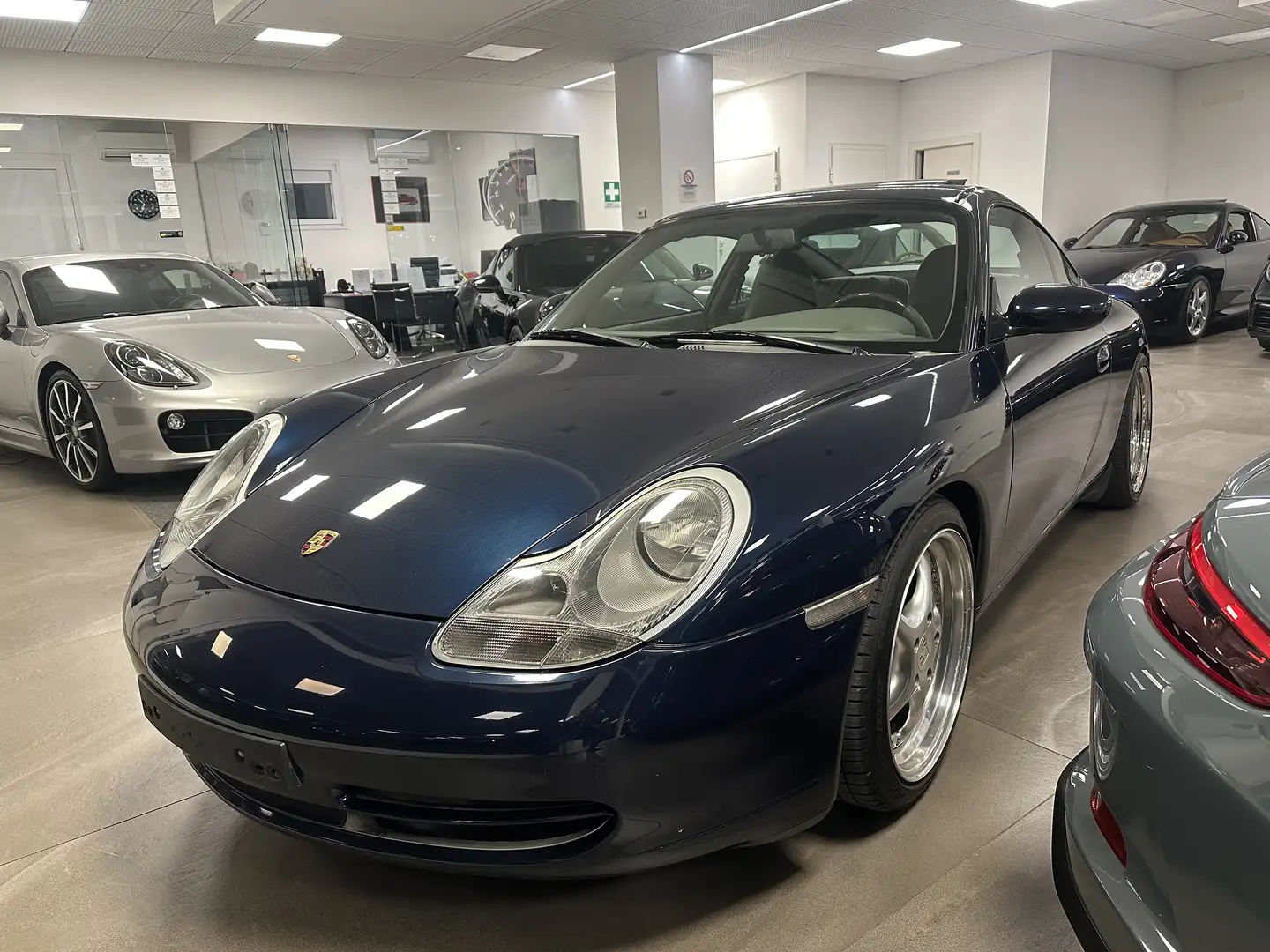 Porsche 996 911 Coupe MANUALE TETTO SCARICO GEMBALLA Blu/Azzurro - 2