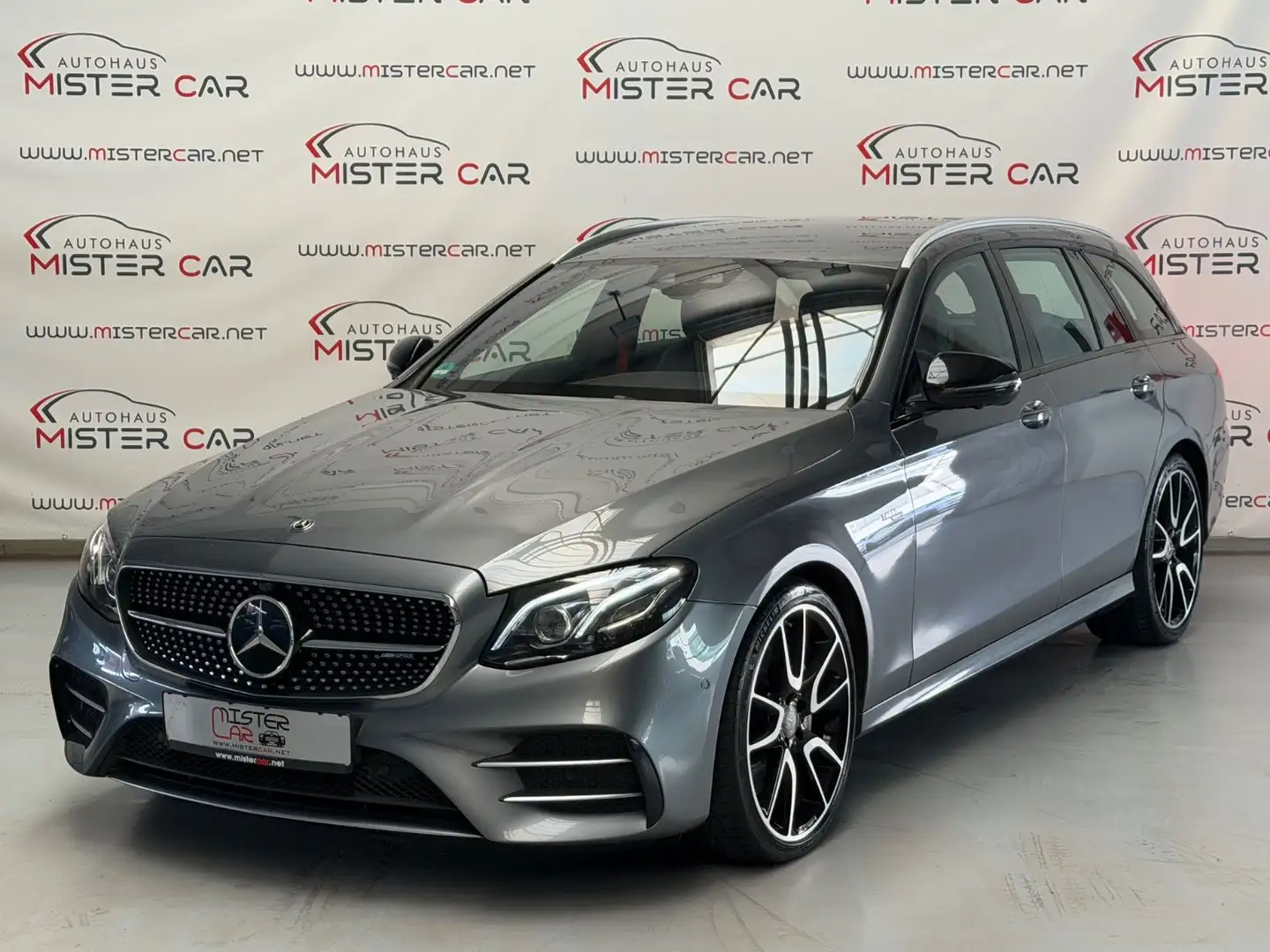 Mercedes-Benz E 53 AMG 4Matic+ WIDE/DISTR/BURM/AHK/SOFT/STANDH Gris - 1