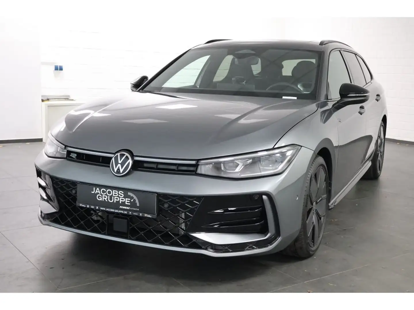 Volkswagen Passat Variant 2.0 TDI 4M R-Line "Black Style" Grau - 2