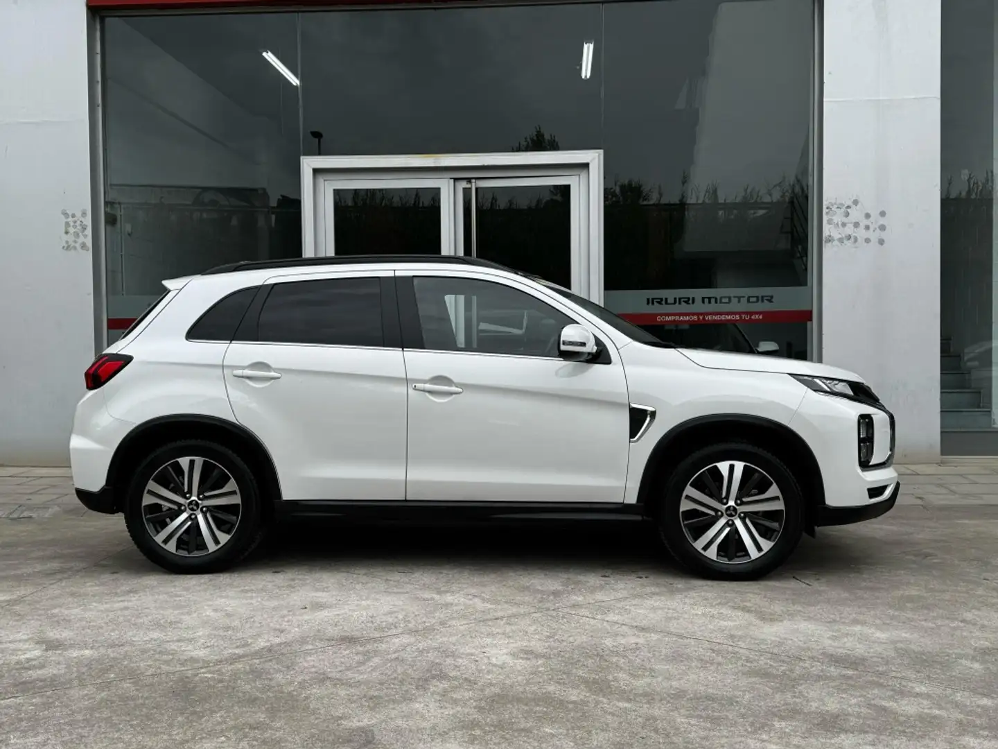 Mitsubishi ASX 200 MPI Kaiteki+ 4WD CVT Blanc - 1