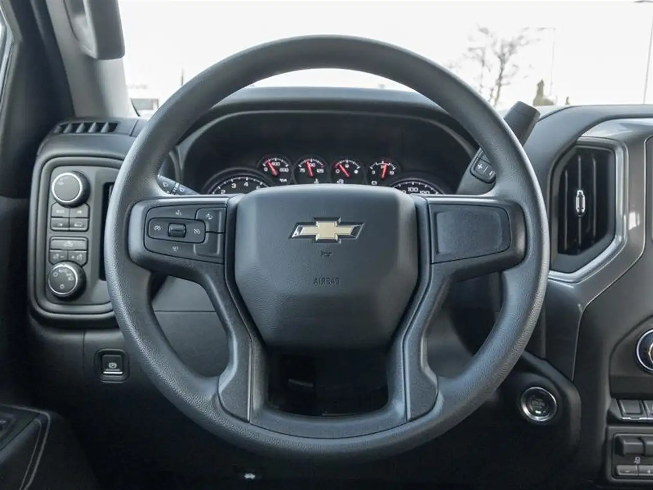 Chevrolet Silverado 1500 снимка Chevrolet Silverado 1500