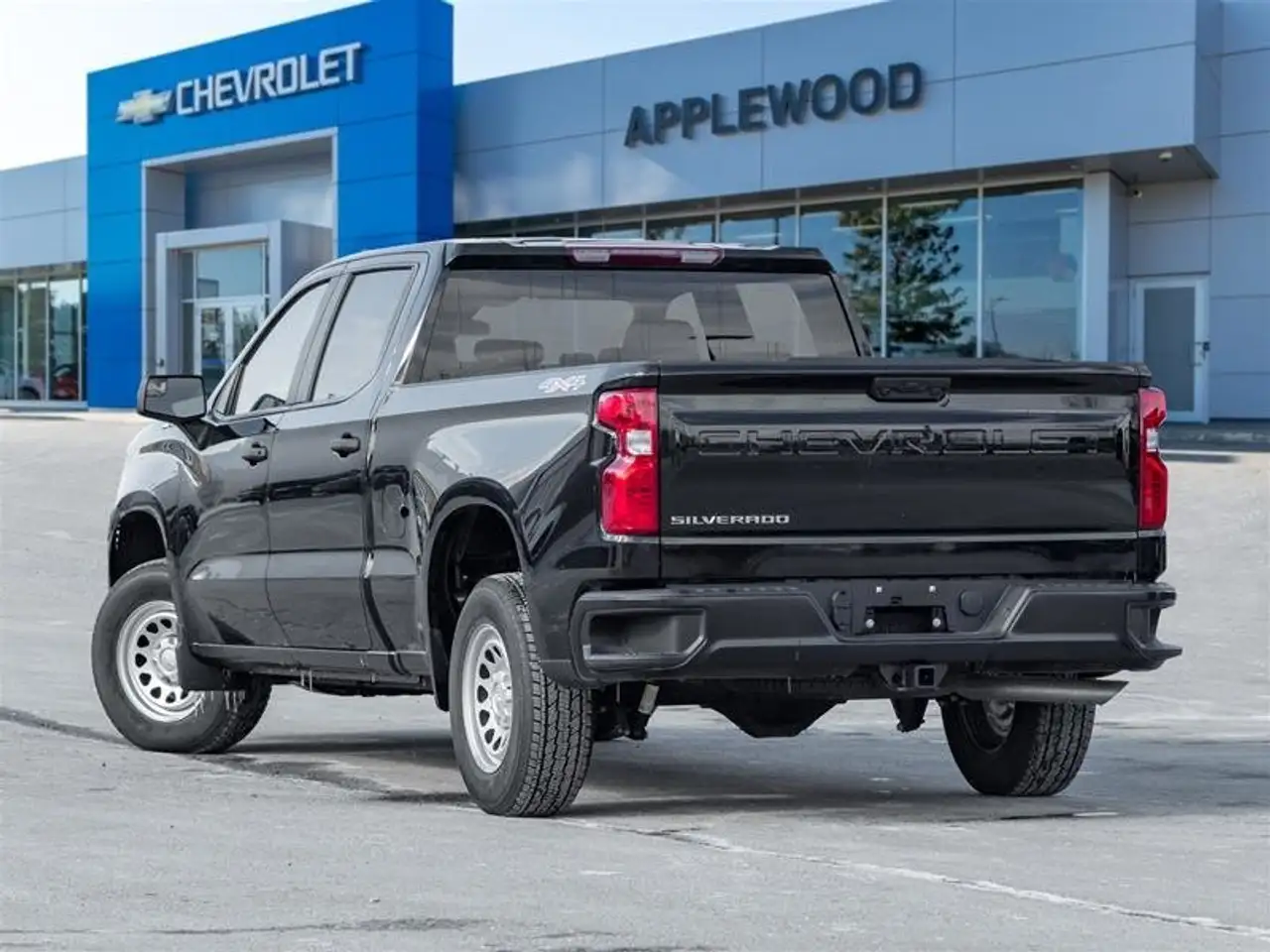 Chevrolet Silverado 1500 снимка Chevrolet Silverado 1500